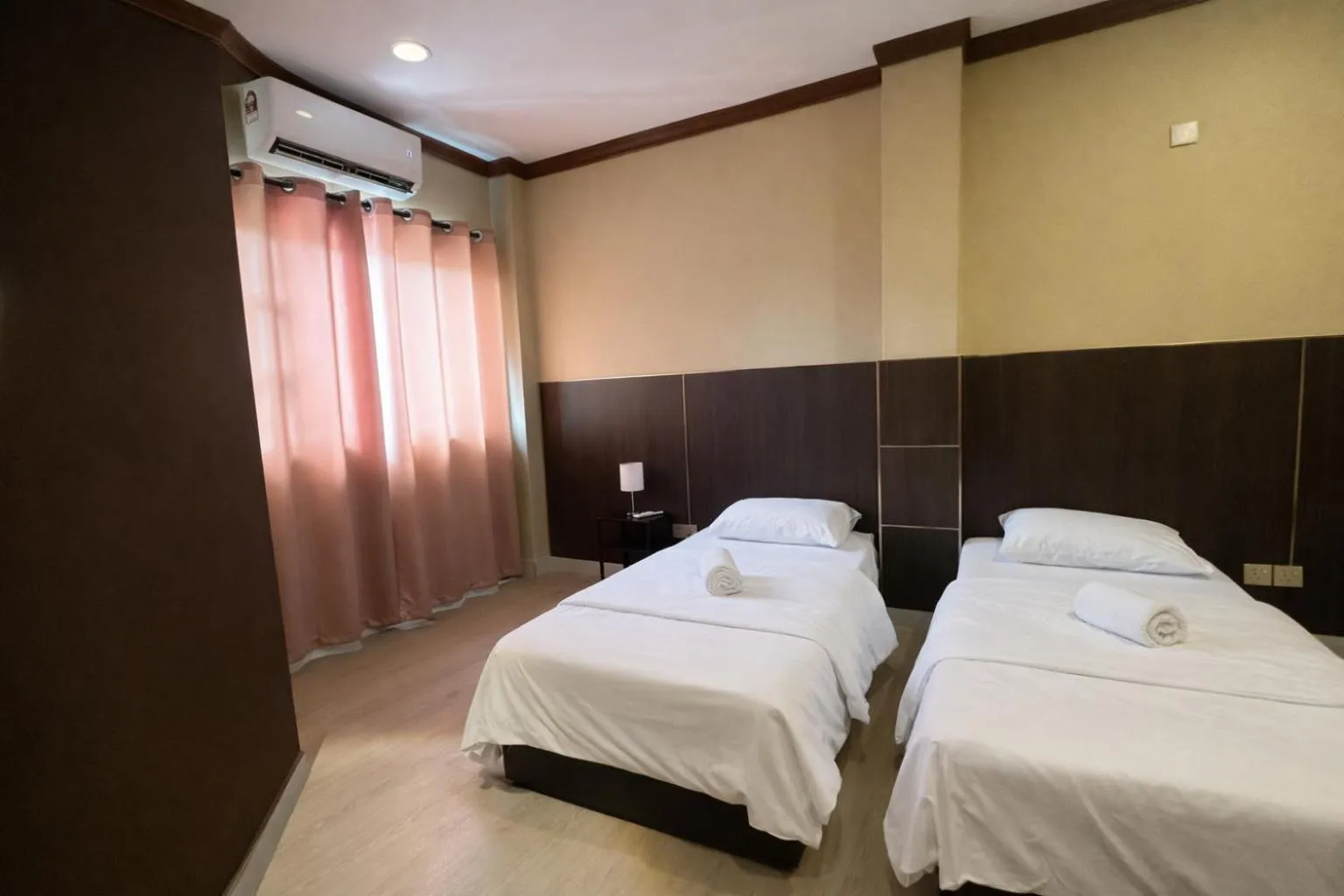 Bed in Tanjong Subang Jaya - Self Check-In