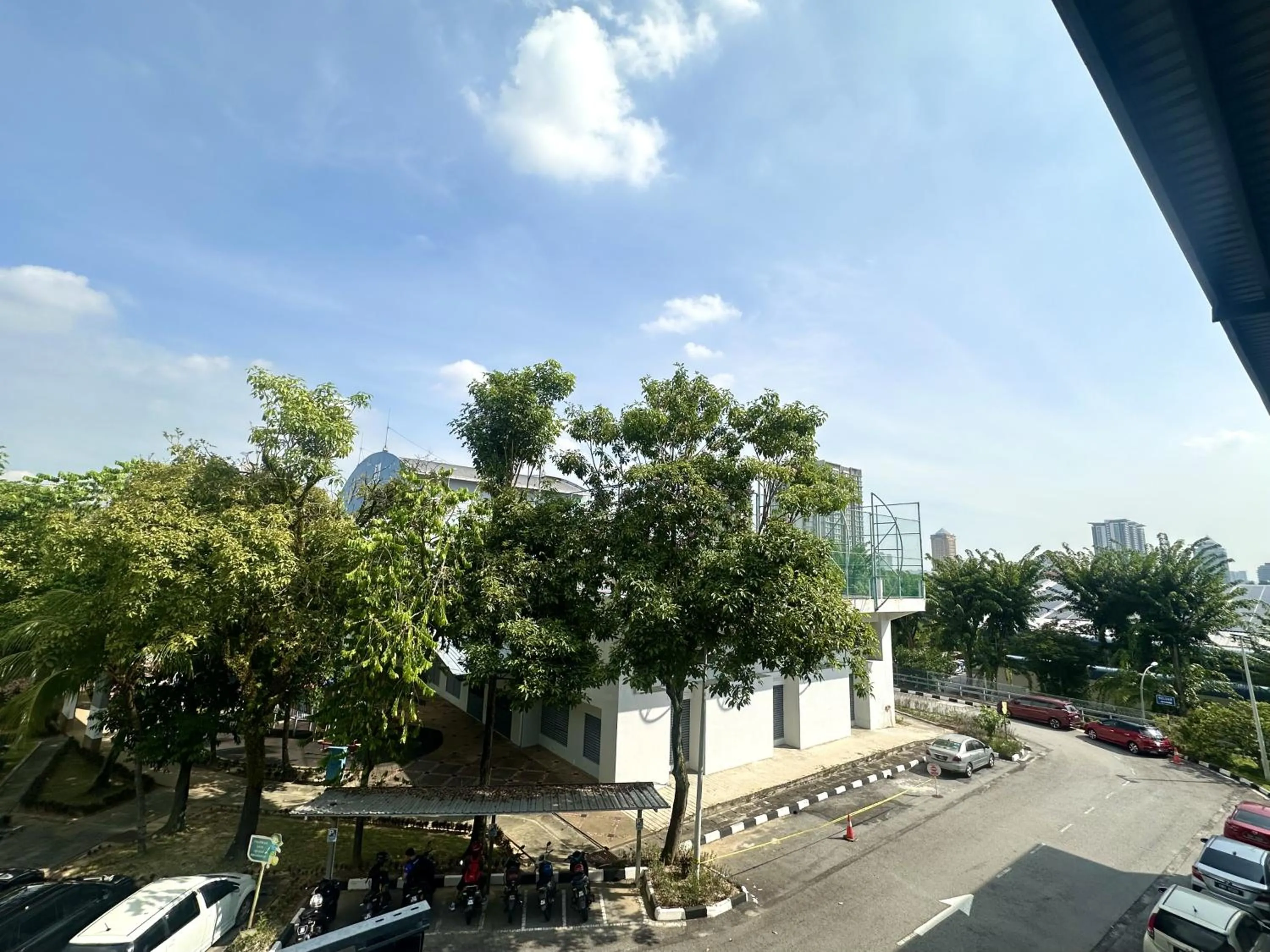 Balcony/Terrace in Tanjong Subang Jaya - Self Check-In