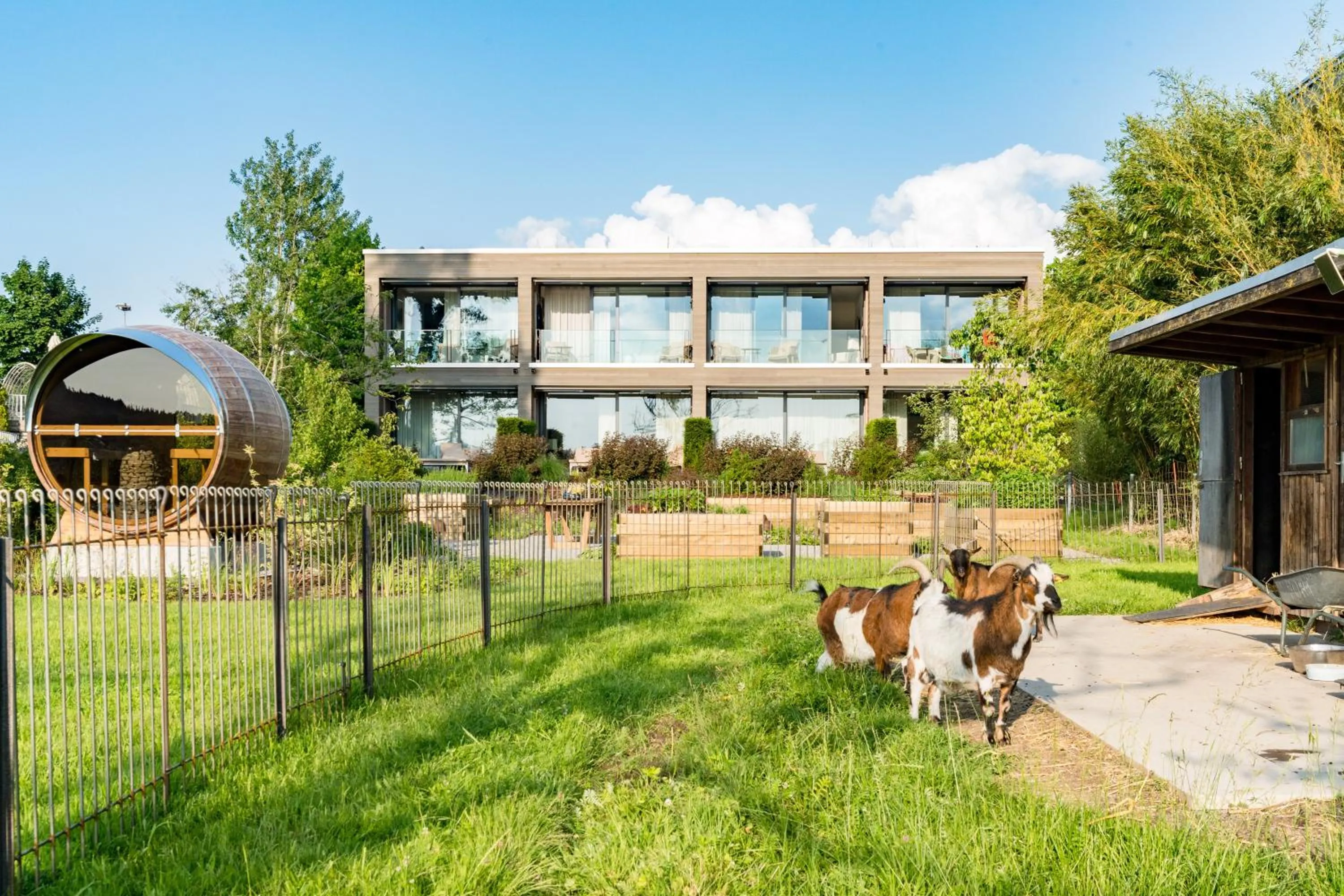 Property building in Strandhotel Schmerikon