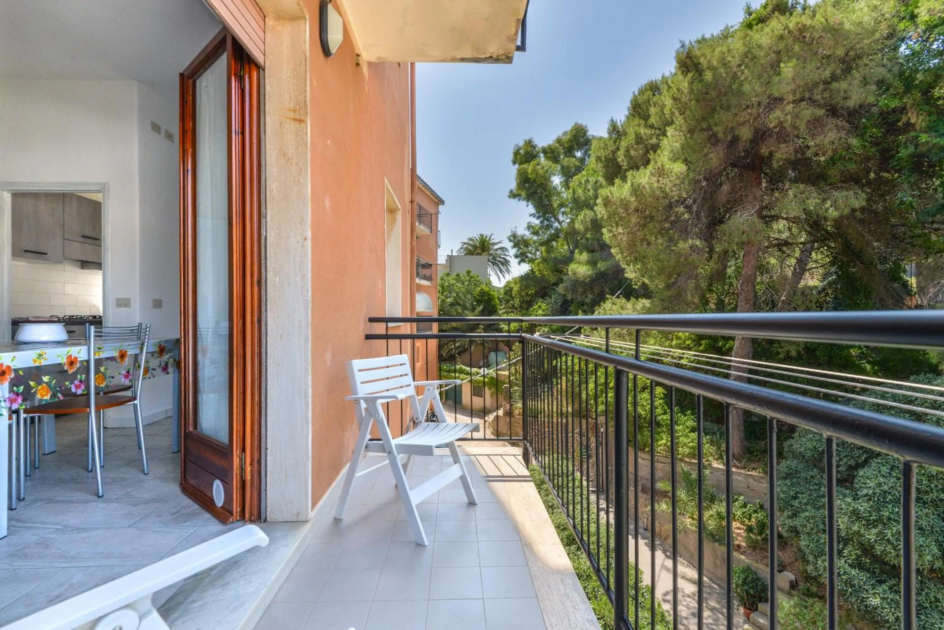 Property building in Casa Claudia a Porto Azzurro