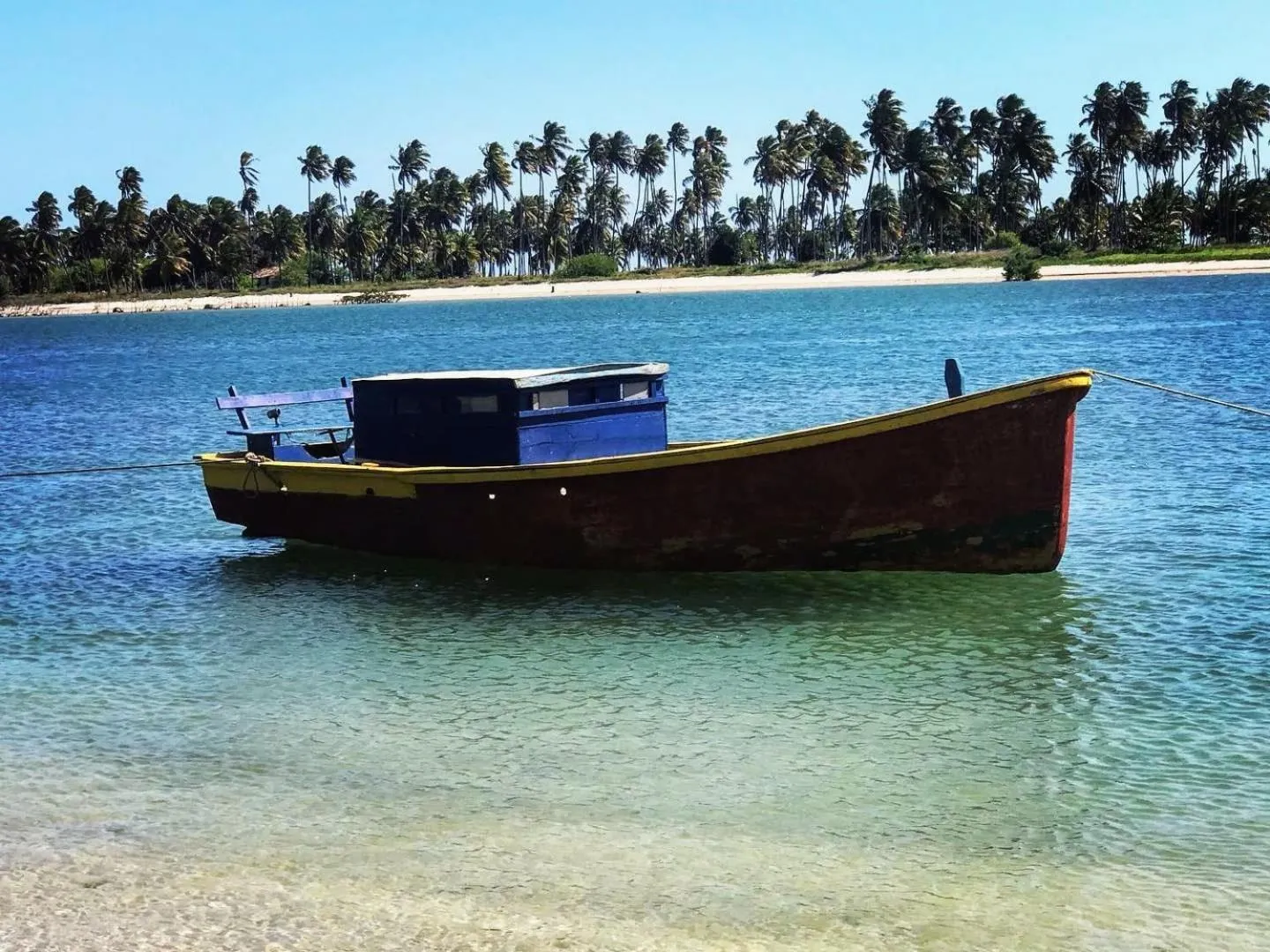 Entertainment in Angá Beach Hotel