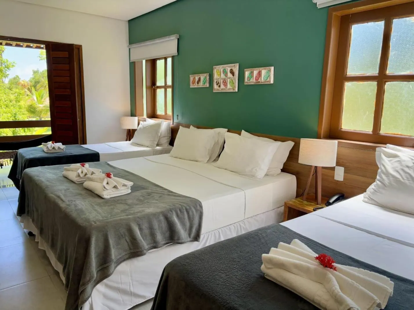 Bed in Angá Beach Hotel