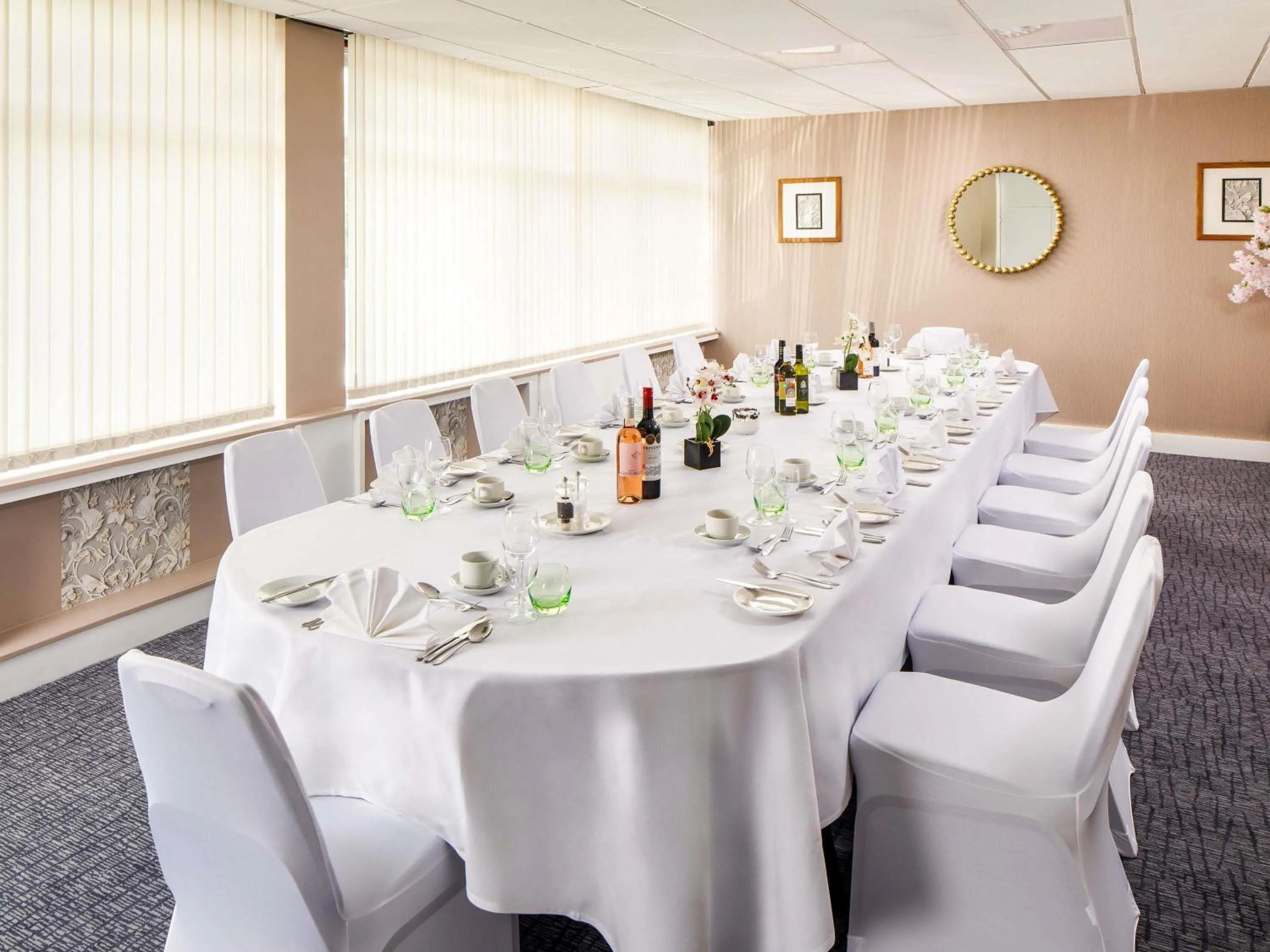 wedding in The Harlow Hotel By AccorHotels