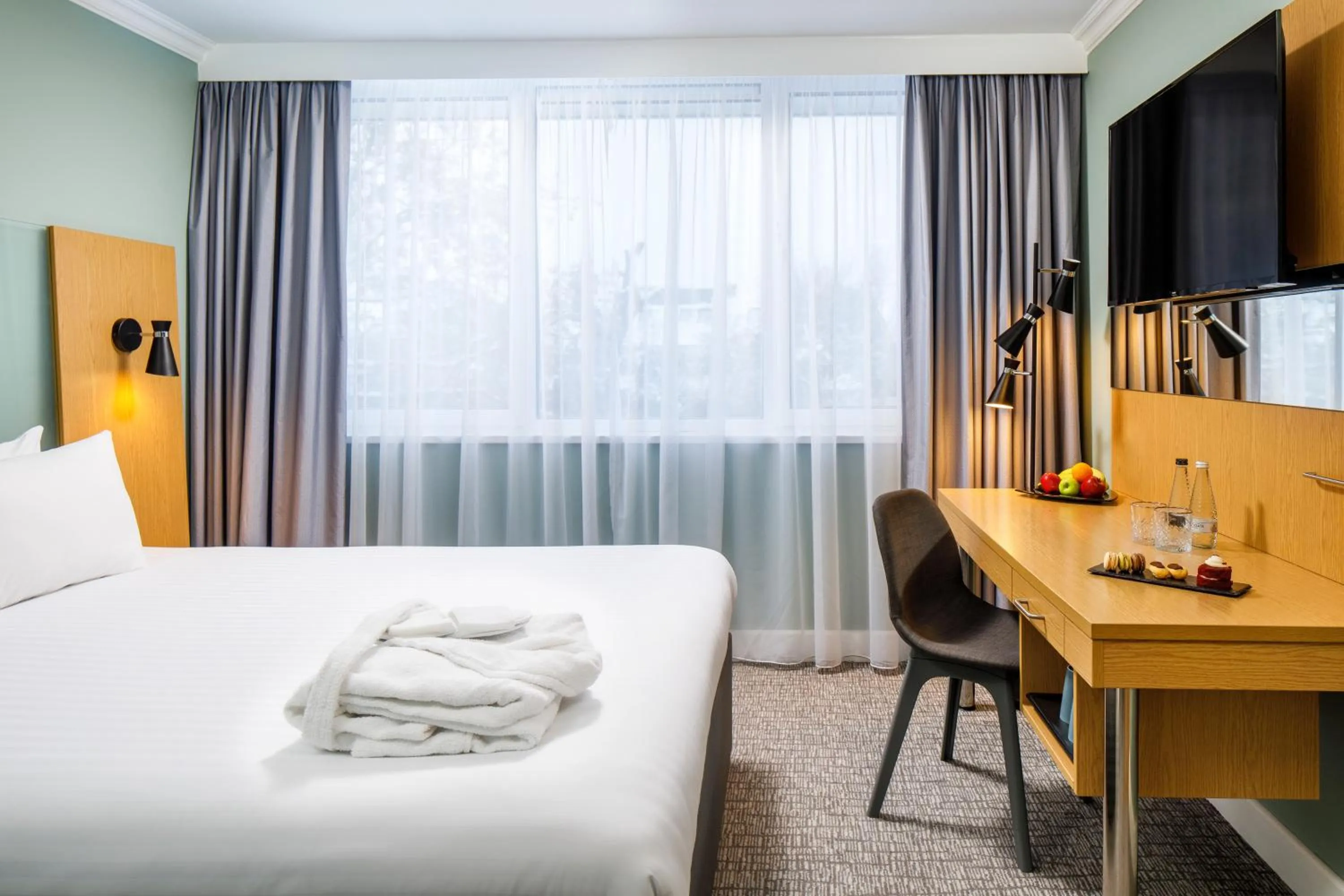 Bed in The Harlow Hotel By AccorHotels