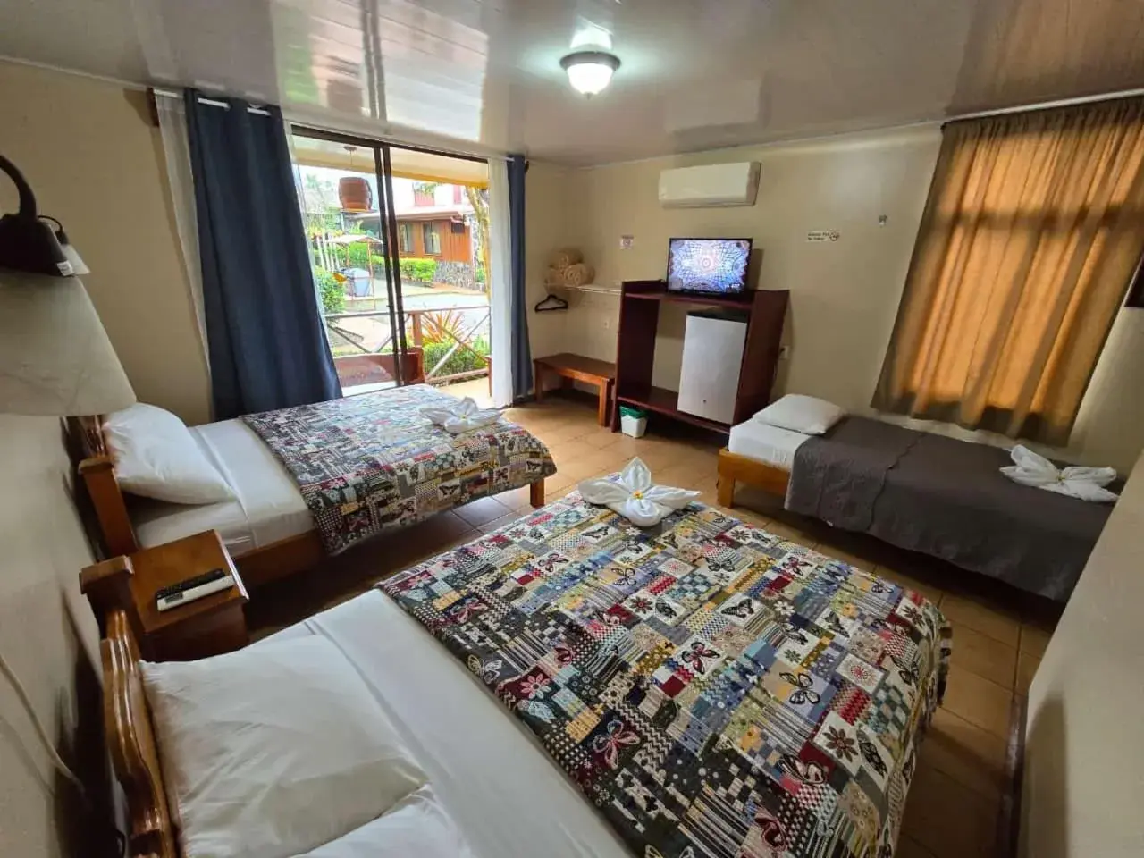 Triple Room in Hotel Iris Arenal Triple Room in Hotel Iris Arenal