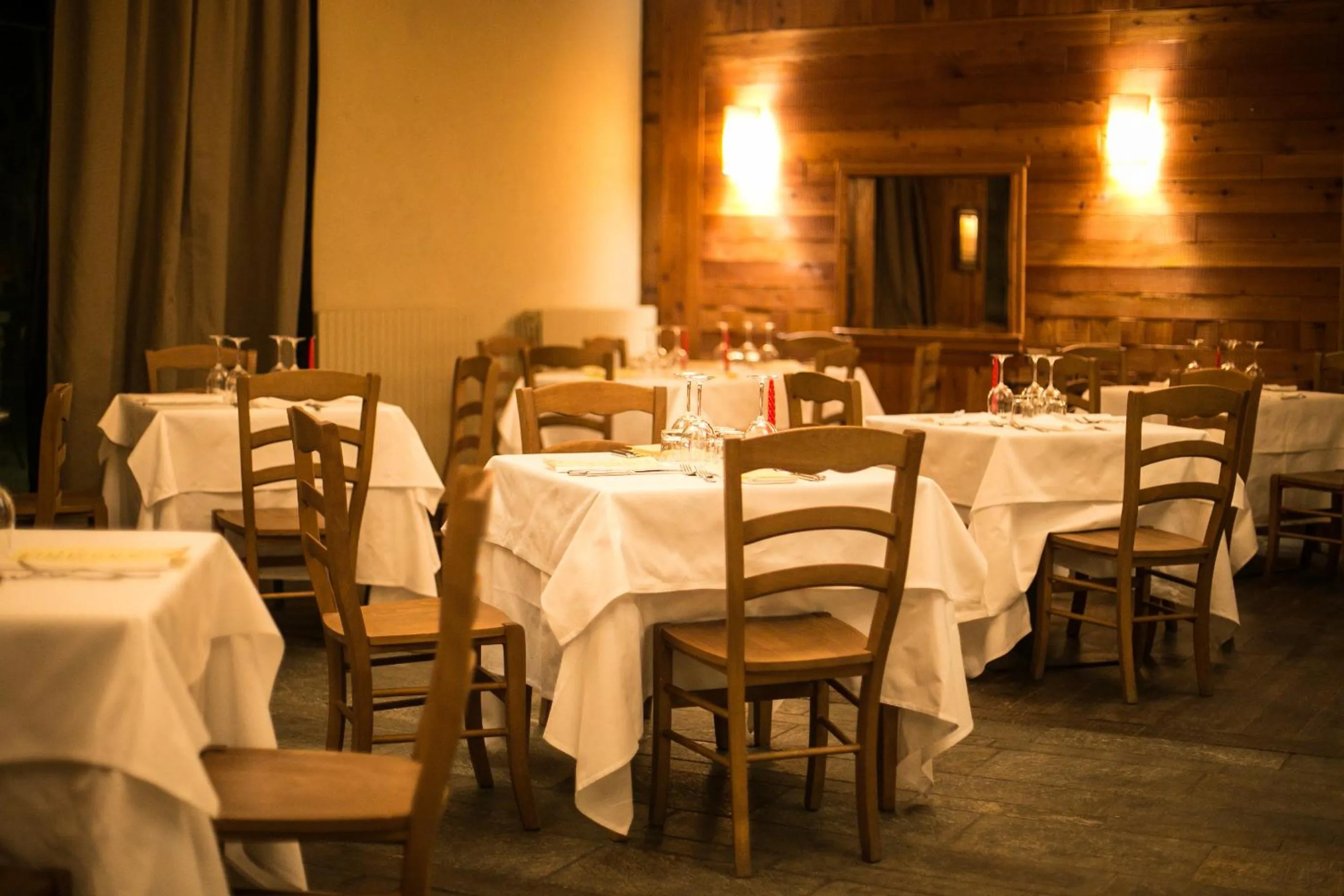 Restaurant/places to eat in Chaberton Lodge & Spa