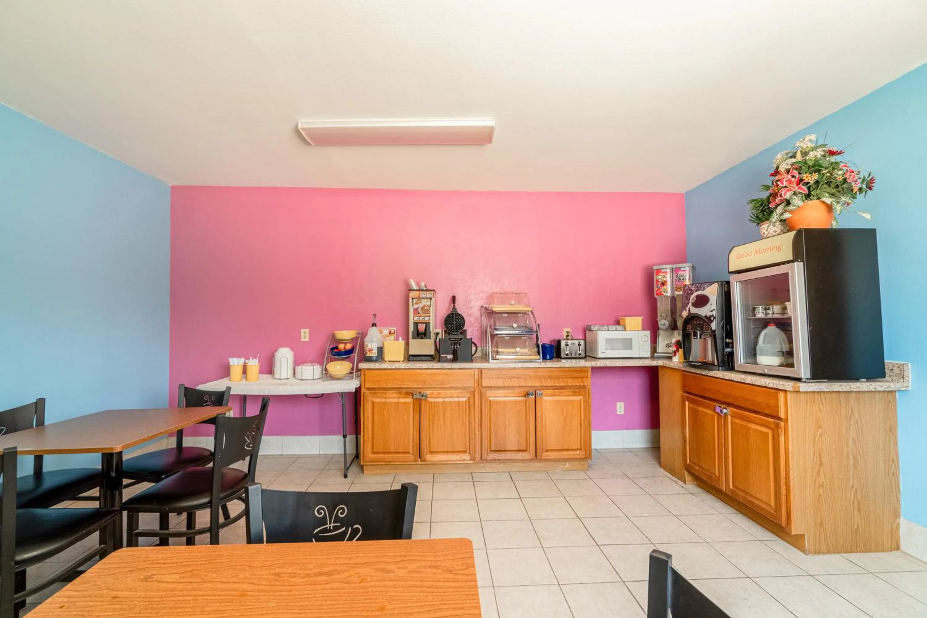 Area and facilities in Shale Inn Andrews by OYO