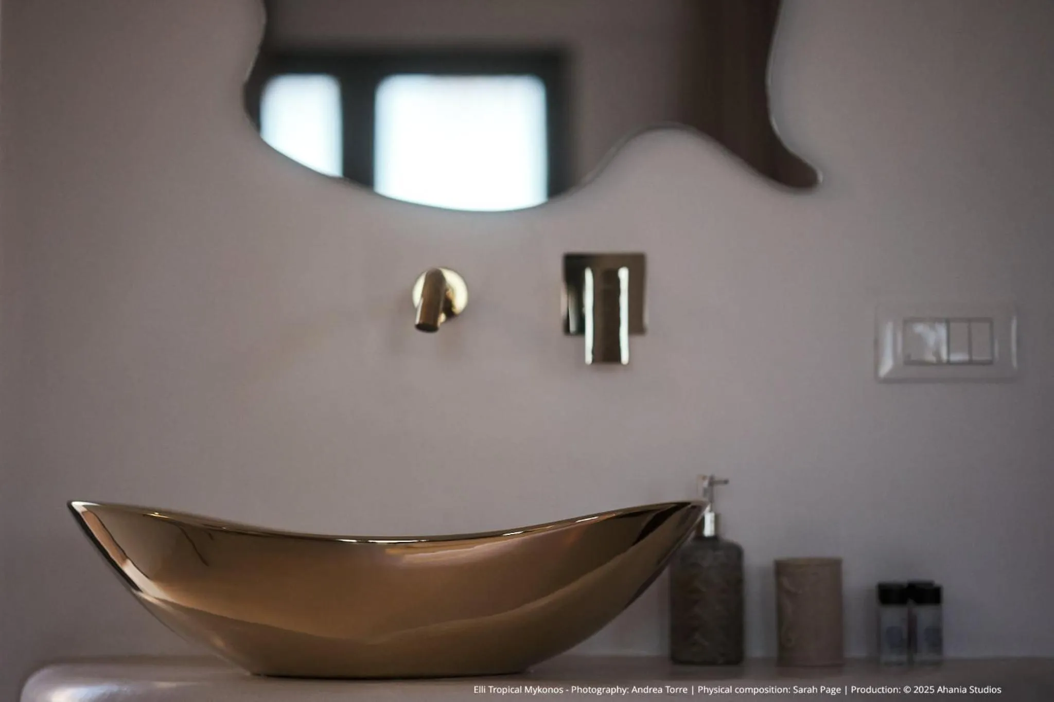 Decorative detail in ELLI TROPiCAL LUXURY SUITES SUNSET-INFINITY POOL- SEA SIDE-NEAR CENTER PARKING