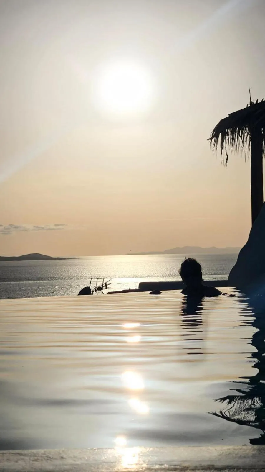 Day in ELLI TROPiCAL LUXURY SUITES SUNSET-INFINITY POOL- SEA SIDE-NEAR CENTER PARKING