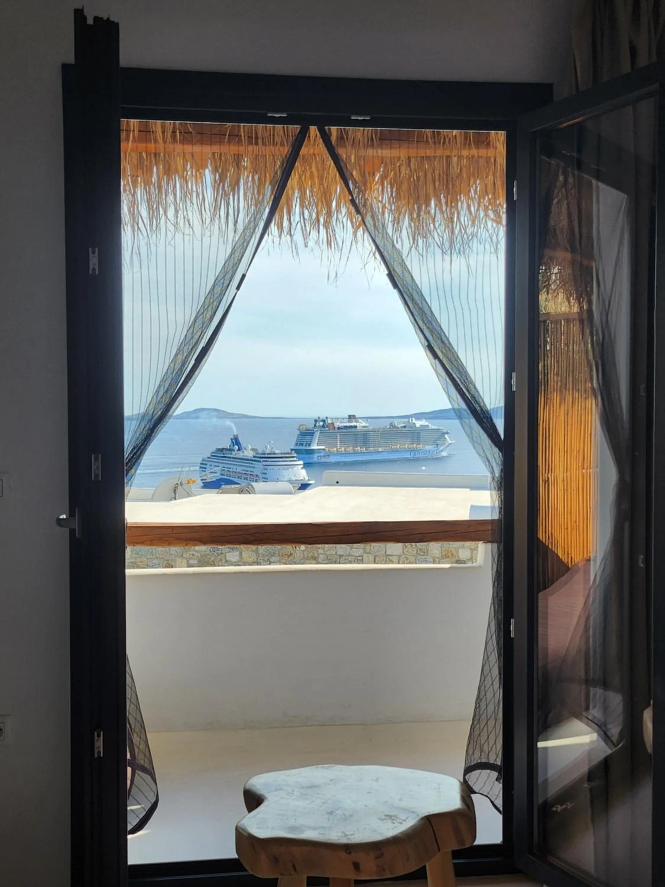 Balcony/Terrace in ELLI TROPiCAL LUXURY SUITES SUNSET-INFINITY POOL- SEA SIDE-NEAR CENTER PARKING