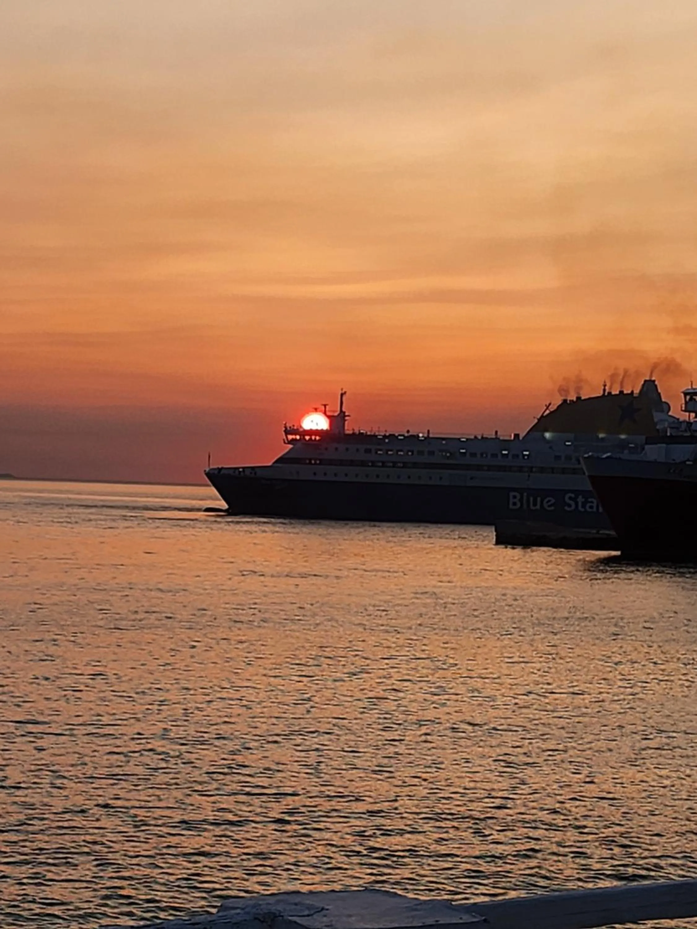 Sunset in ELLI TROPiCAL LUXURY SUITES SUNSET-INFINITY POOL- SEA SIDE-NEAR CENTER PARKING
