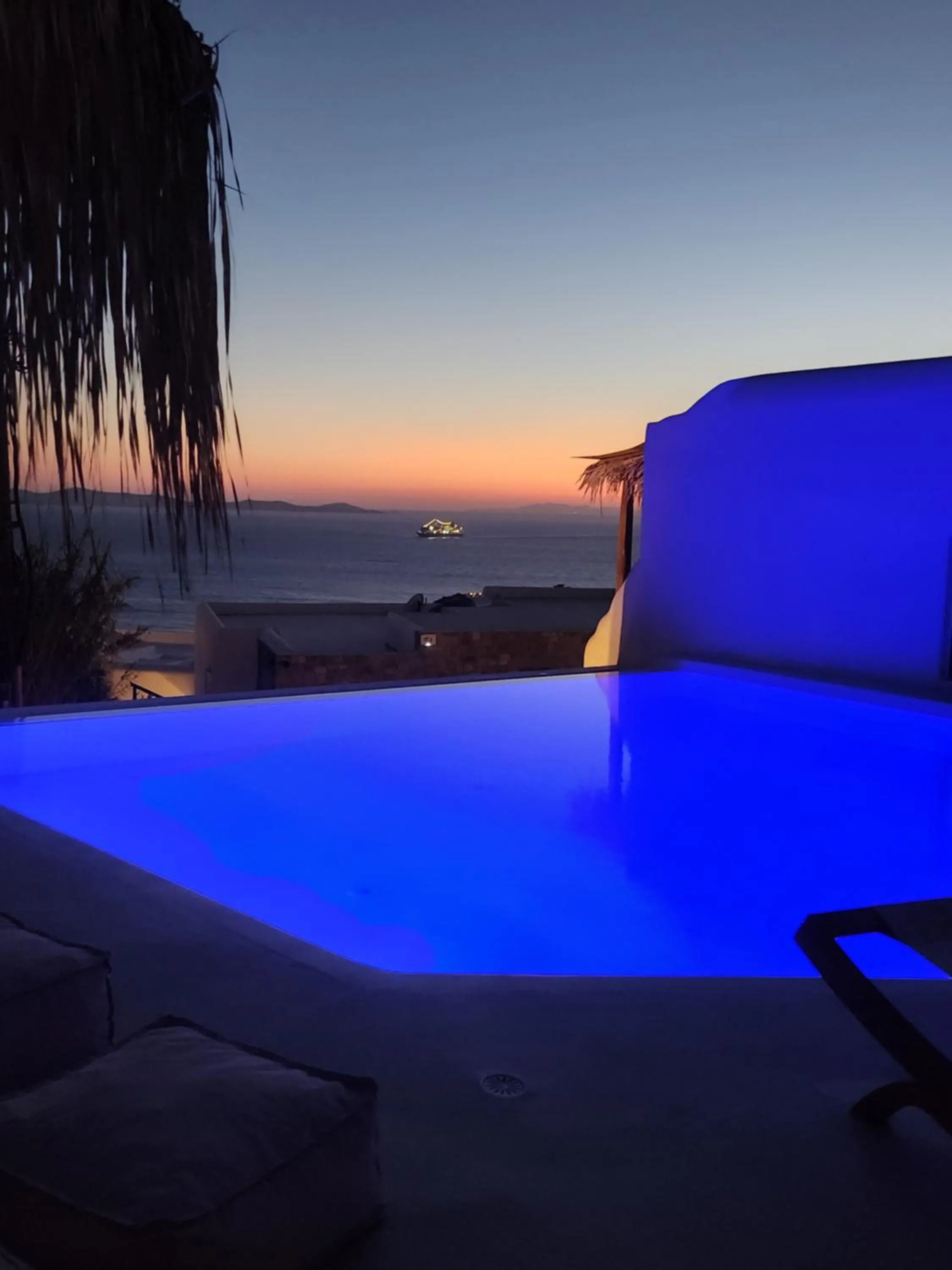 Swimming pool in ELLI TROPiCAL LUXURY SUITES SUNSET-INFINITY POOL- SEA SIDE-NEAR CENTER PARKING