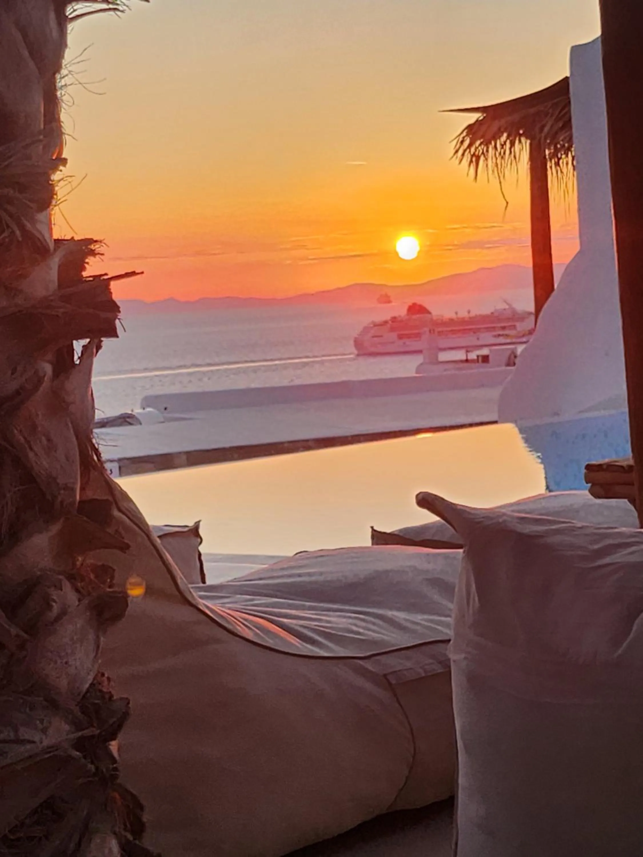 Sunset, Bed in ELLI TROPiCAL LUXURY SUITES SUNSET-INFINITY POOL- SEA SIDE-NEAR CENTER PARKING