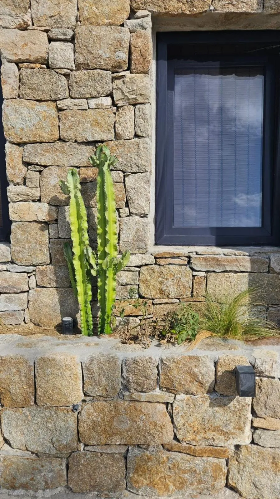 Decorative detail in ELLI TROPiCAL LUXURY SUITES SUNSET-INFINITY POOL- SEA SIDE-NEAR CENTER PARKING