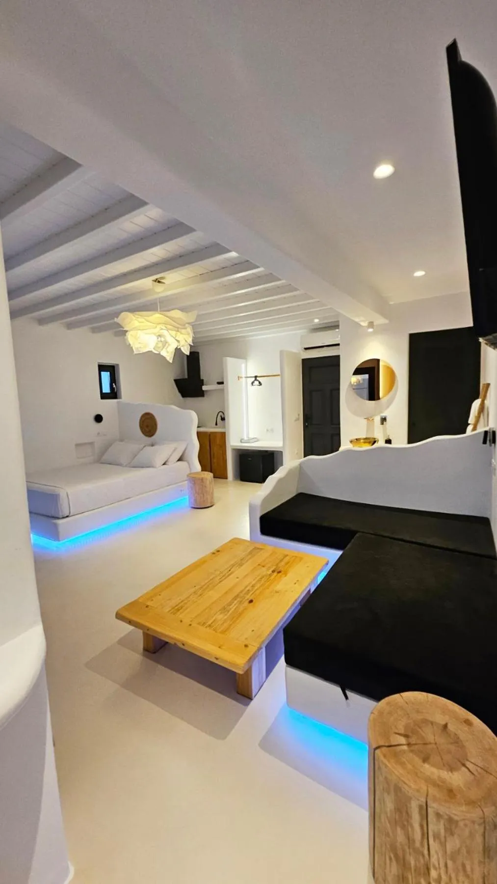 Bedroom, Bed in ELLI TROPiCAL LUXURY SUITES SUNSET-INFINITY POOL- SEA SIDE-NEAR CENTER PARKING