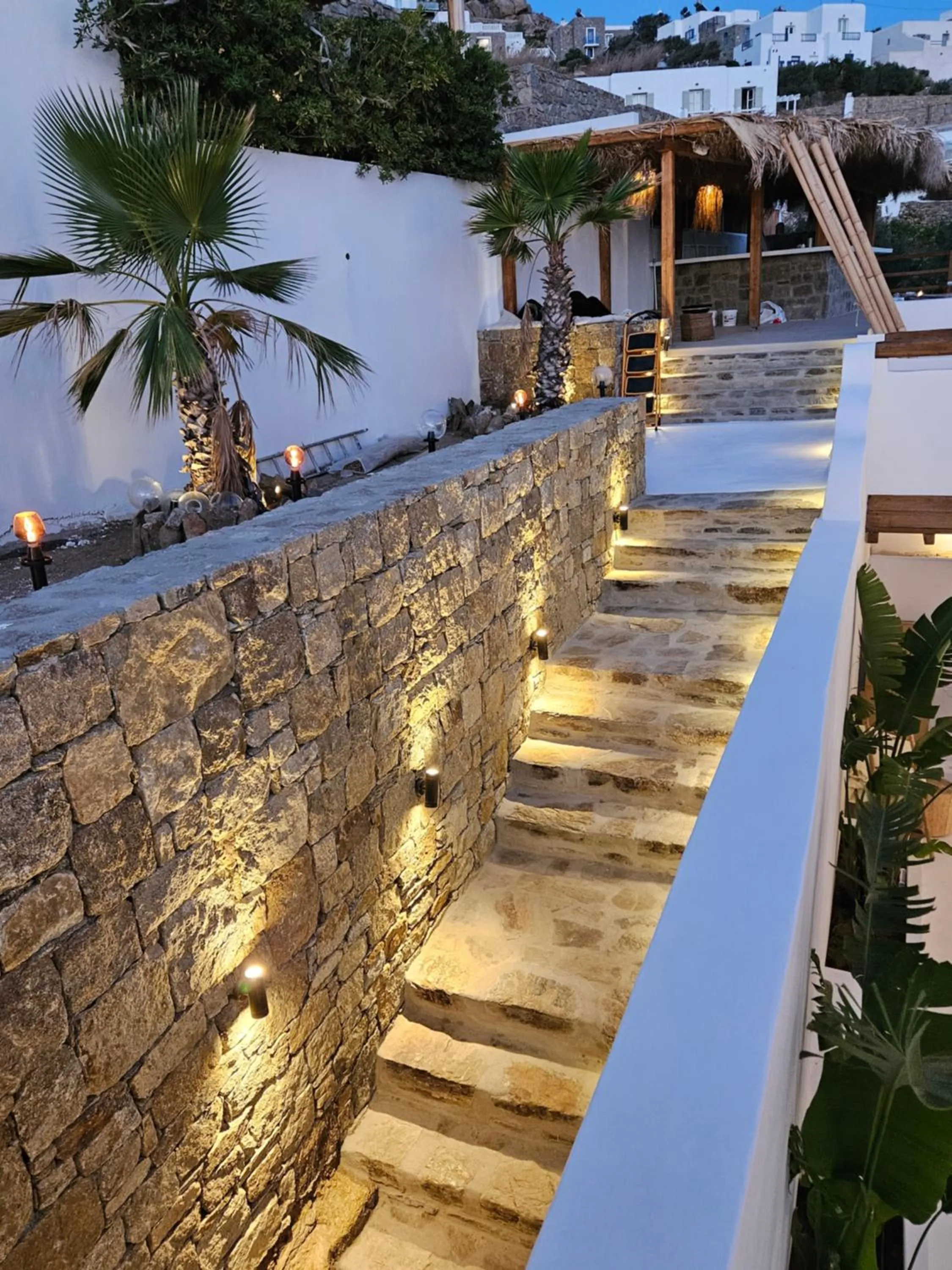 Property building in ELLI TROPiCAL LUXURY SUITES SUNSET-INFINITY POOL- SEA SIDE-NEAR CENTER PARKING