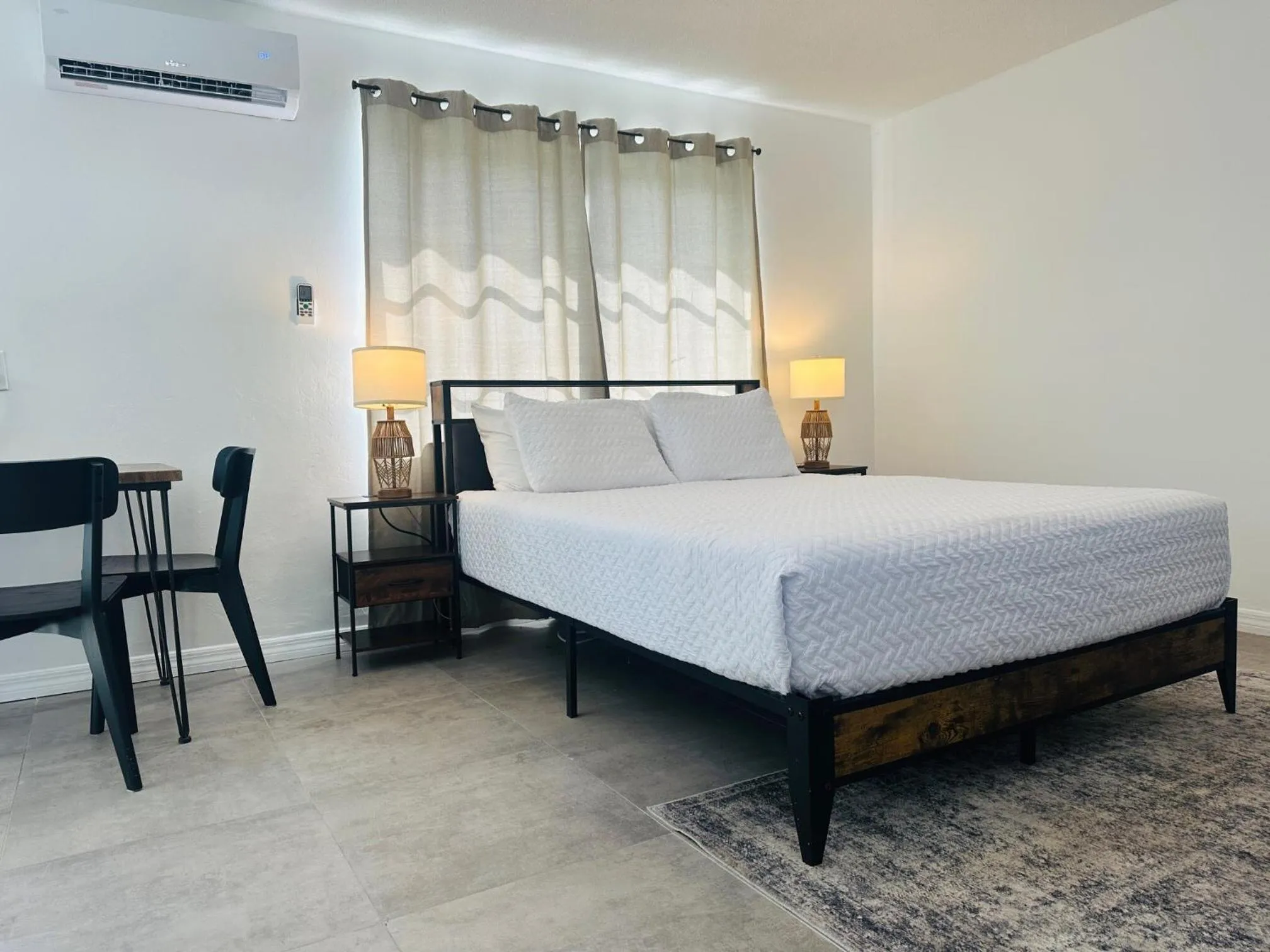 Bedroom, Bed in Wilton Manors Guesthouse