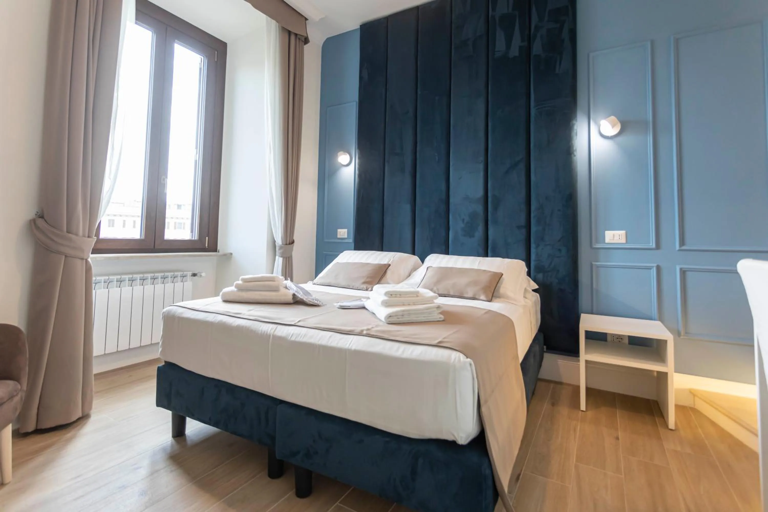 Bed in Flat 285 La Suite