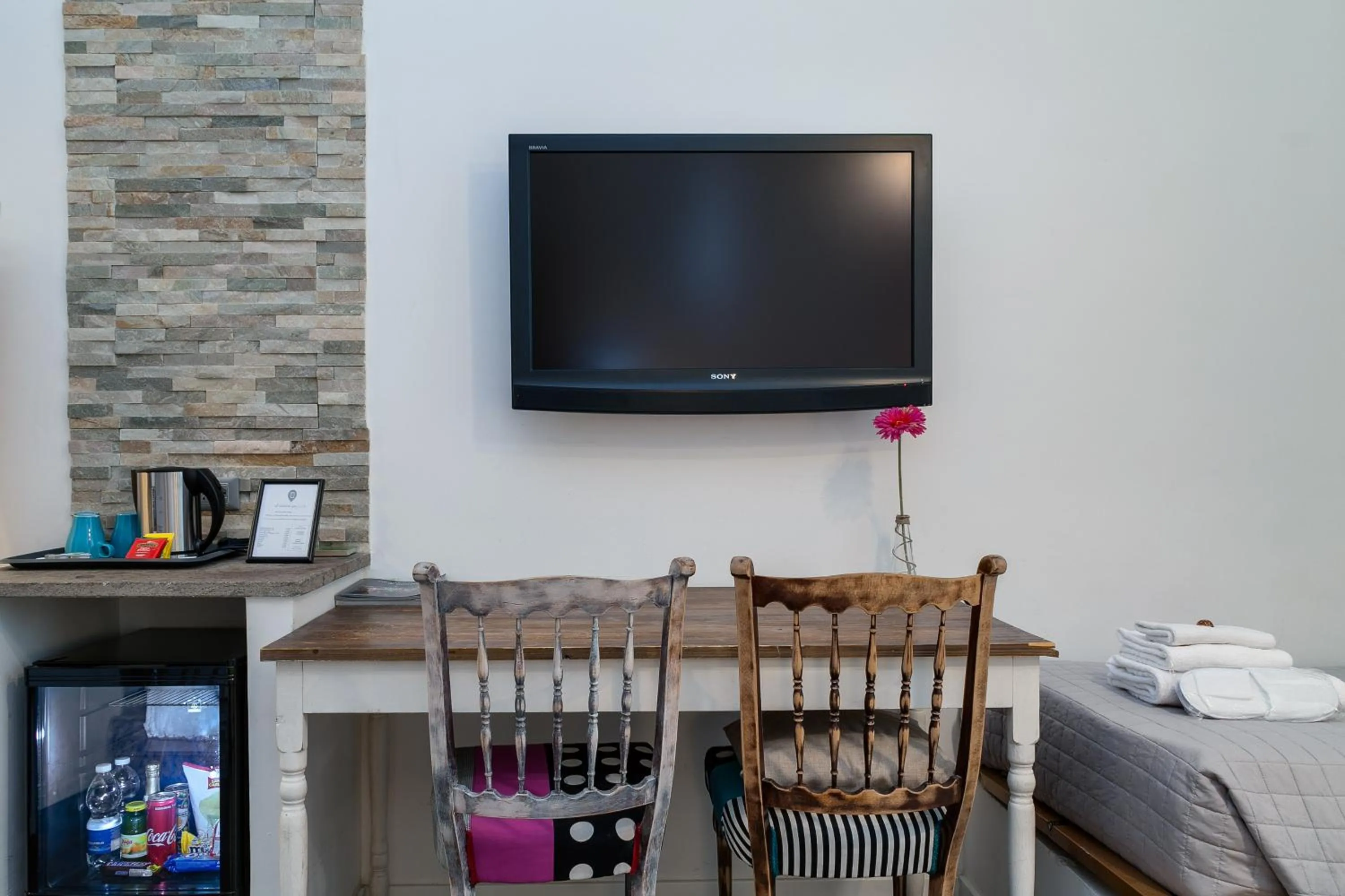 Bed in Flat 285 La Suite