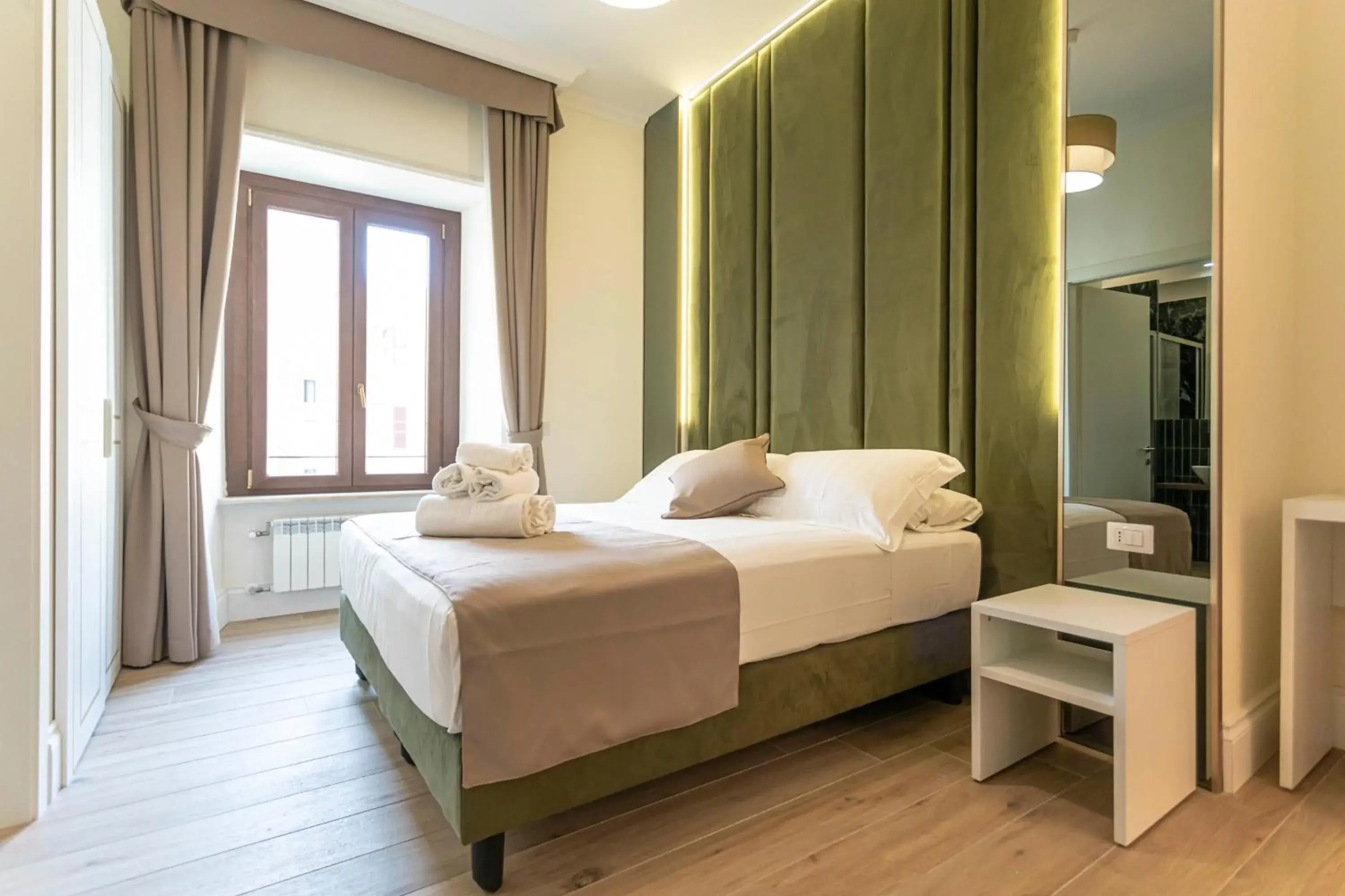 Bed in Flat 285 La Suite Bed in Flat 285 La Suite