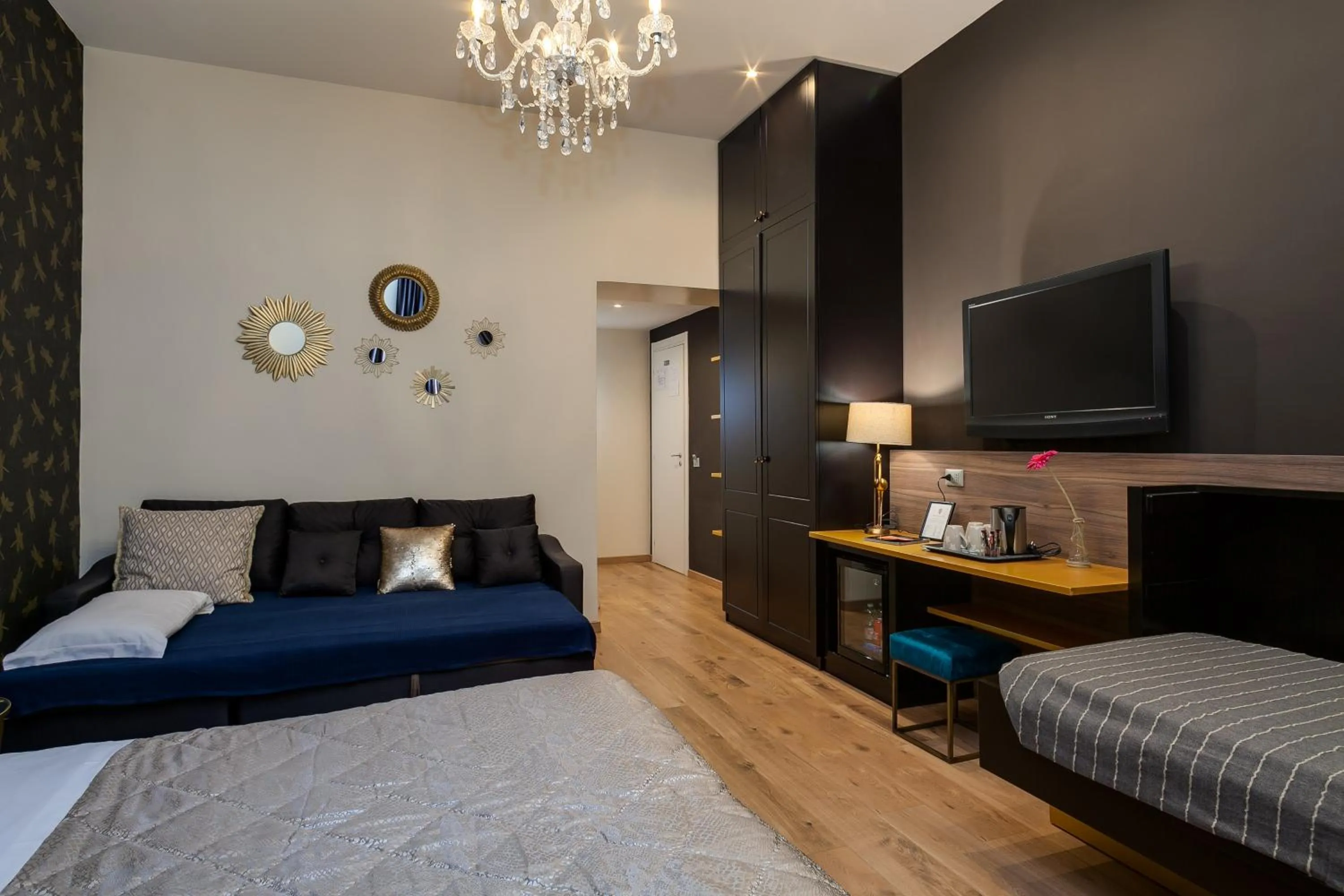 Bed in Flat 285 La Suite