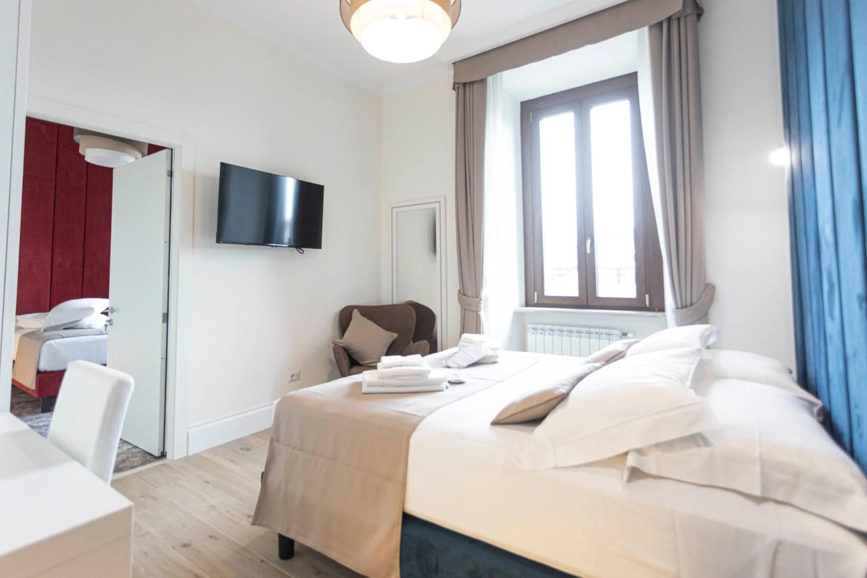 Bed in Flat 285 La Suite