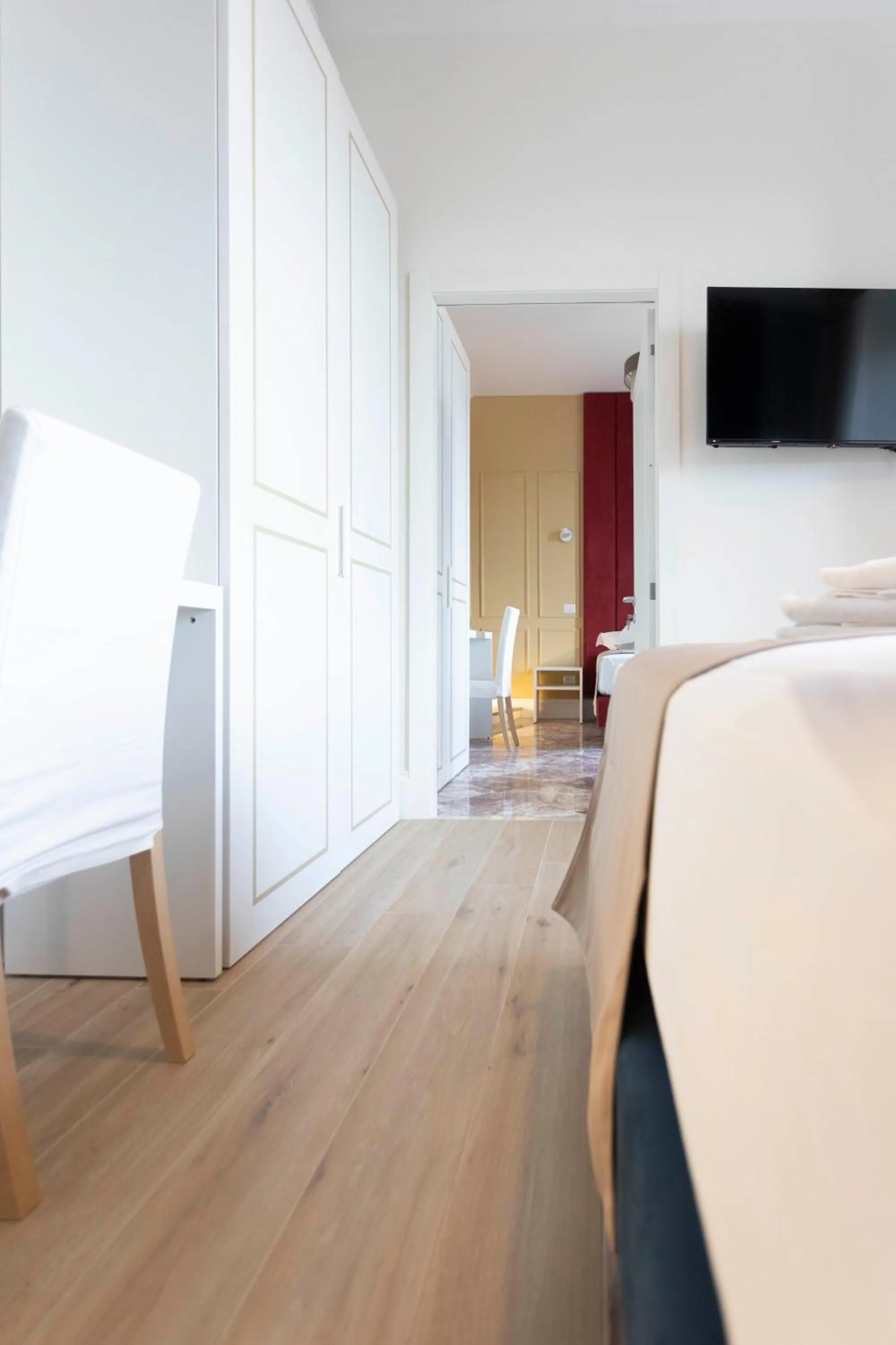 Bed in Flat 285 La Suite