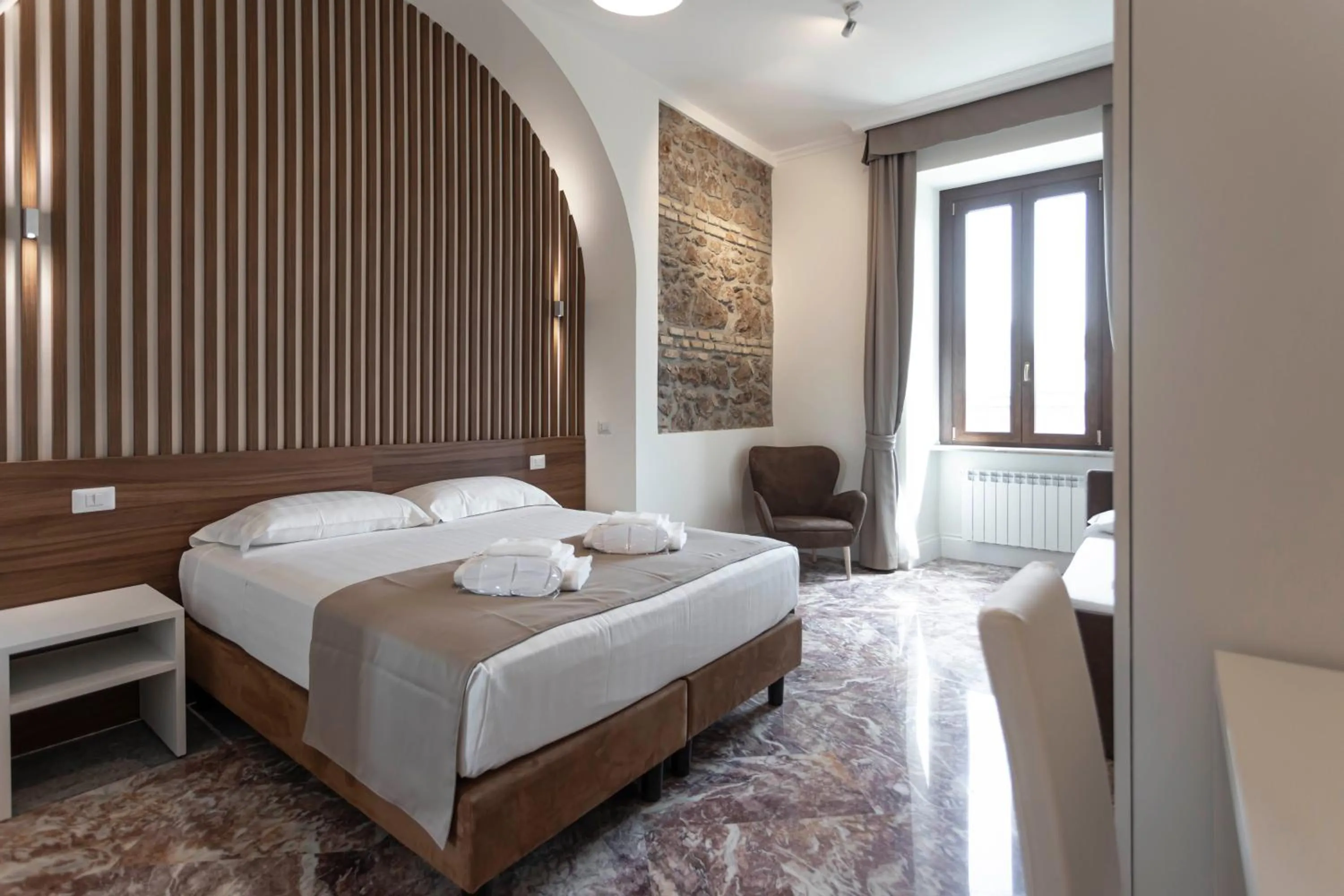 Bed in Flat 285 La Suite