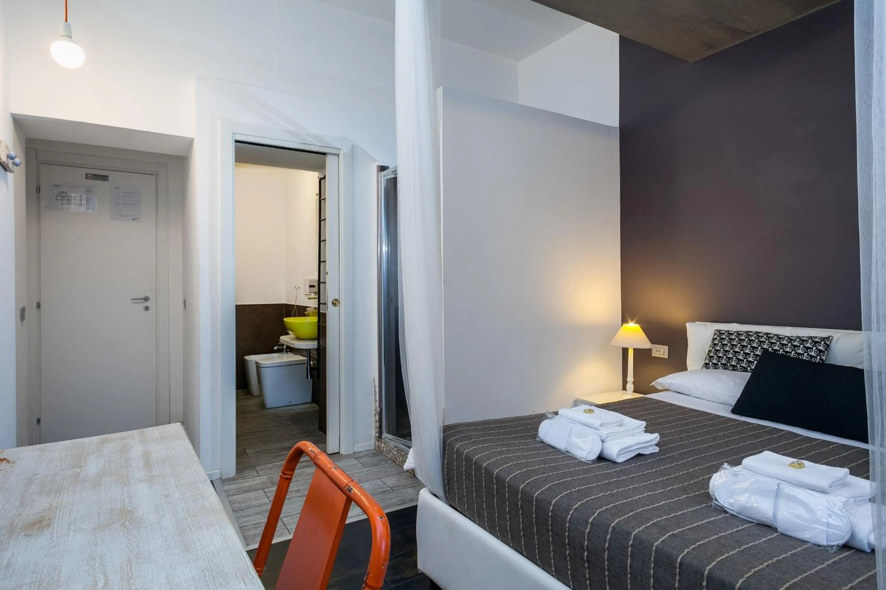 Bed in Flat 285 La Suite