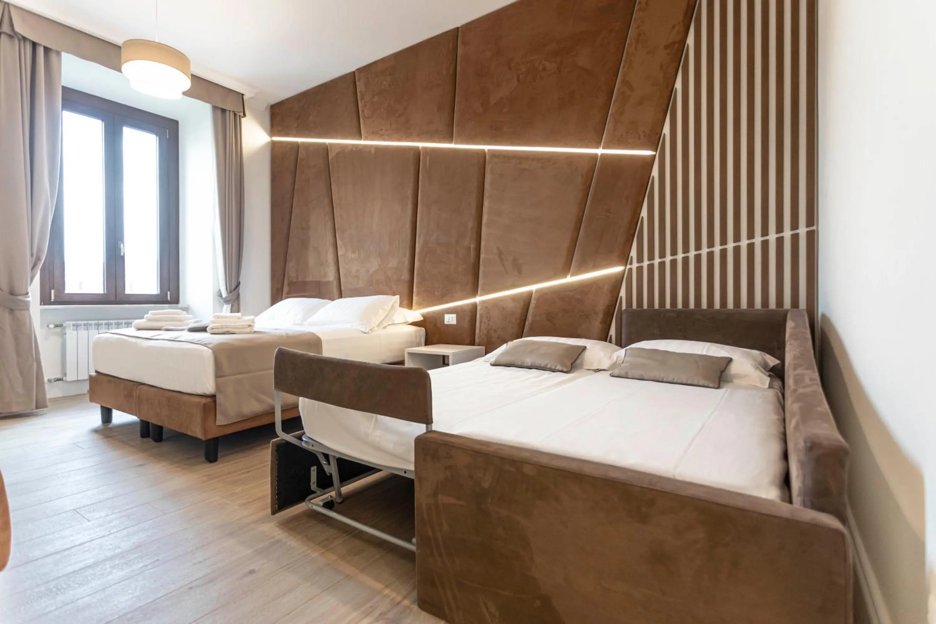 Bed in Flat 285 La Suite