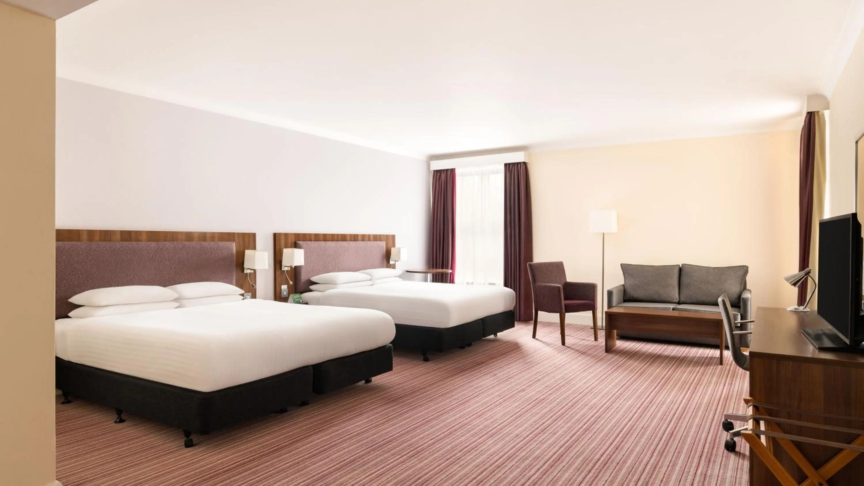 Bed in Holiday Inn Rotherham-Sheffield M1,Jct.33 by IHG