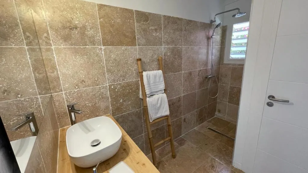 Bathroom in Villa Tarare