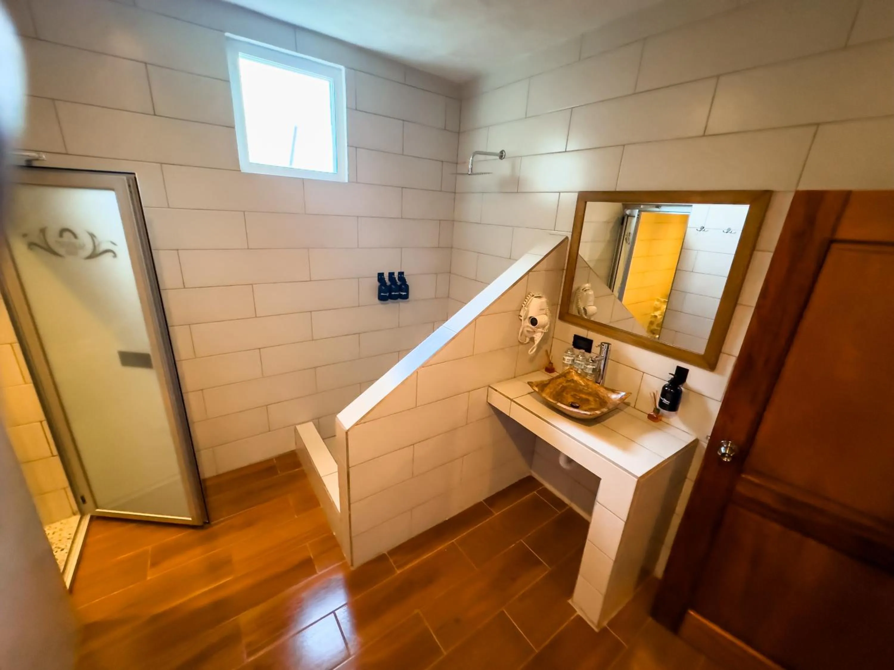 Bathroom in Le Suisse Spa