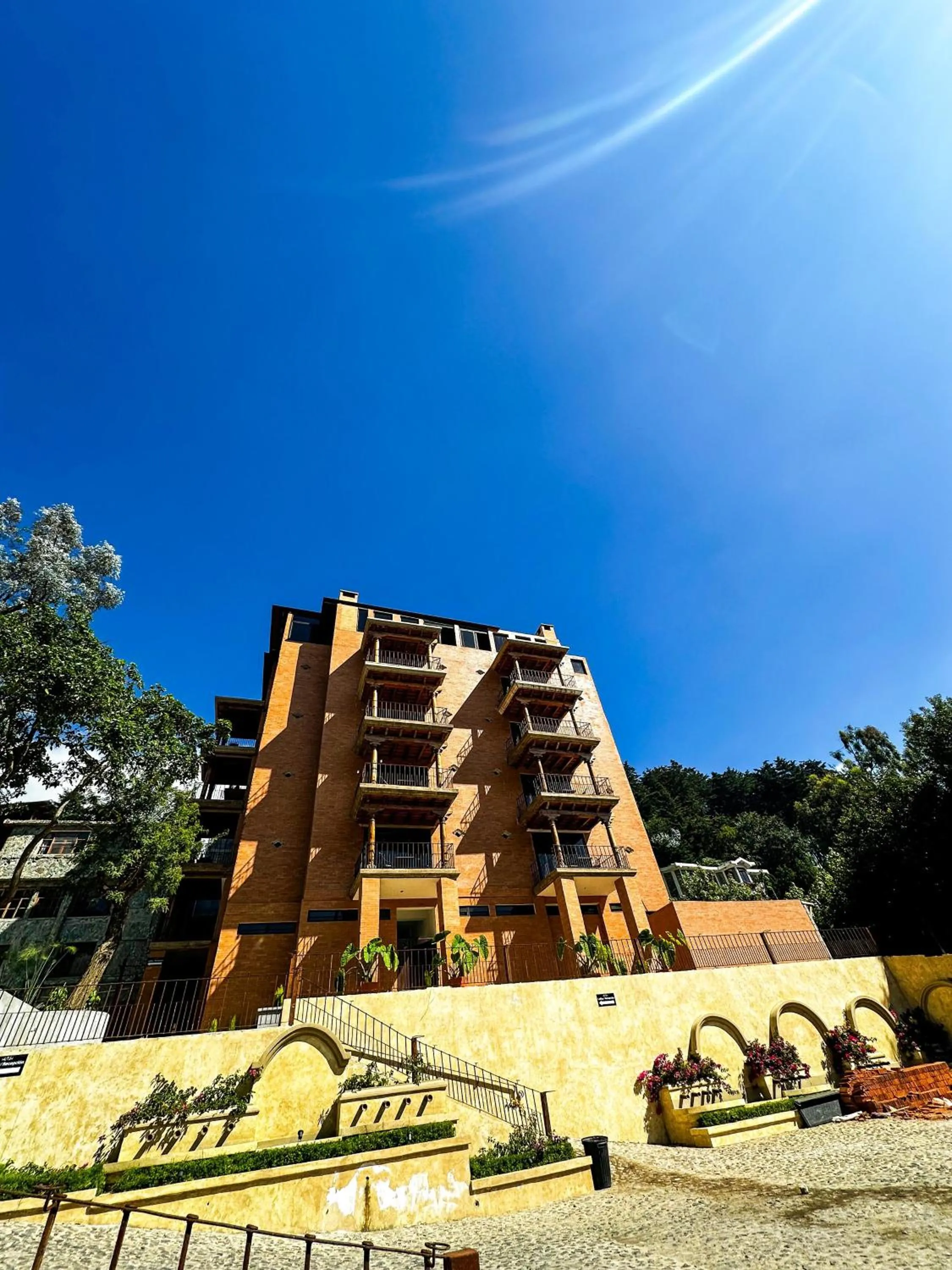 Property building in Le Suisse Spa