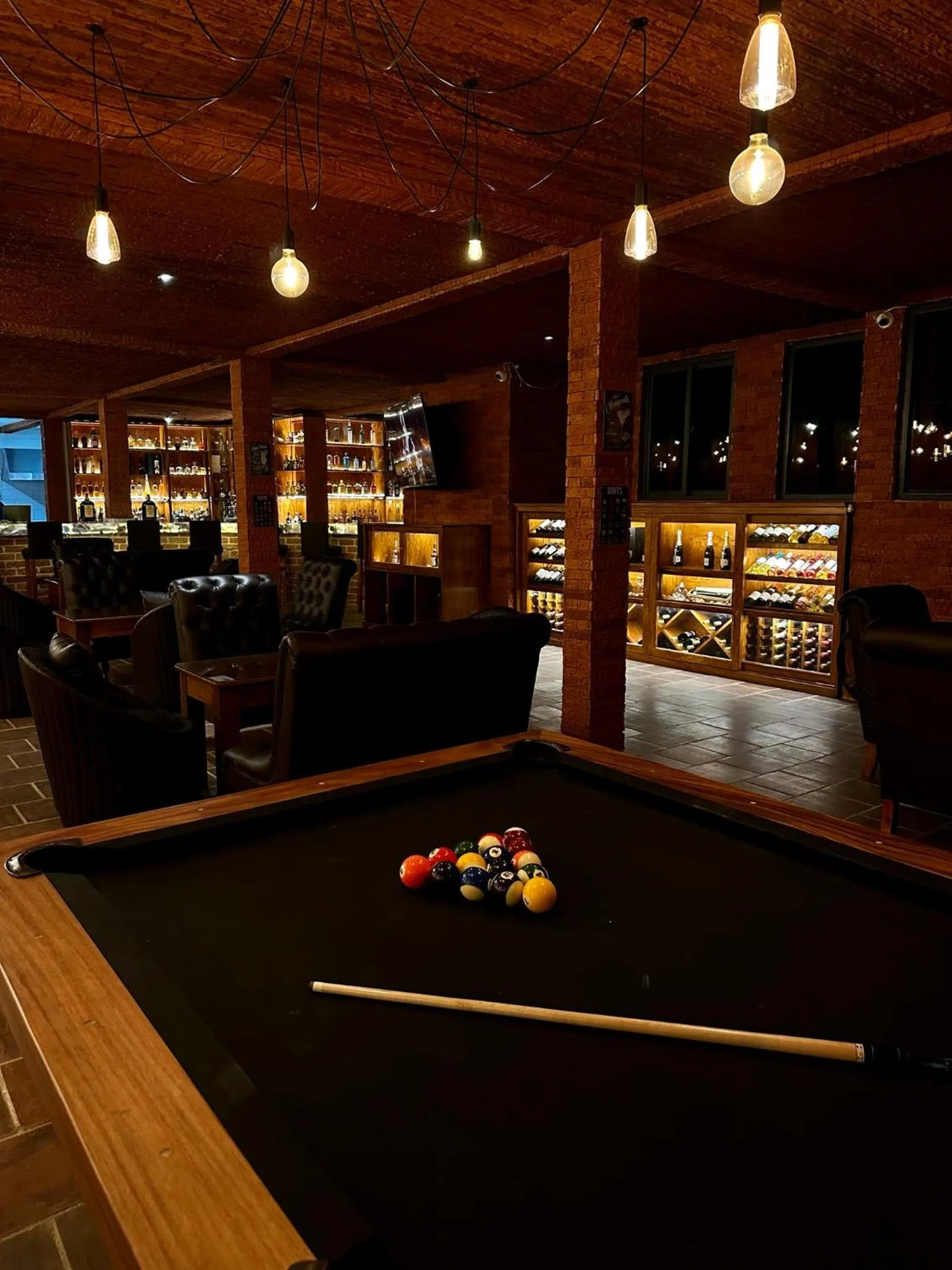 Restaurant/places to eat in Le Suisse Spa