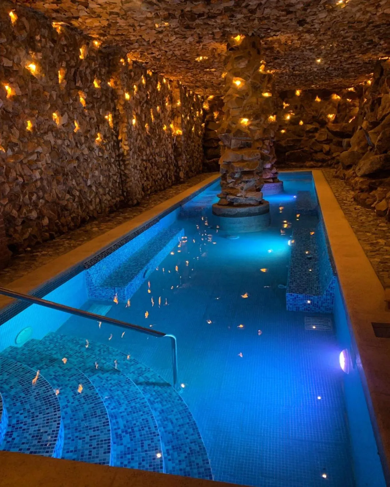 Hot Tub in Le Suisse Spa