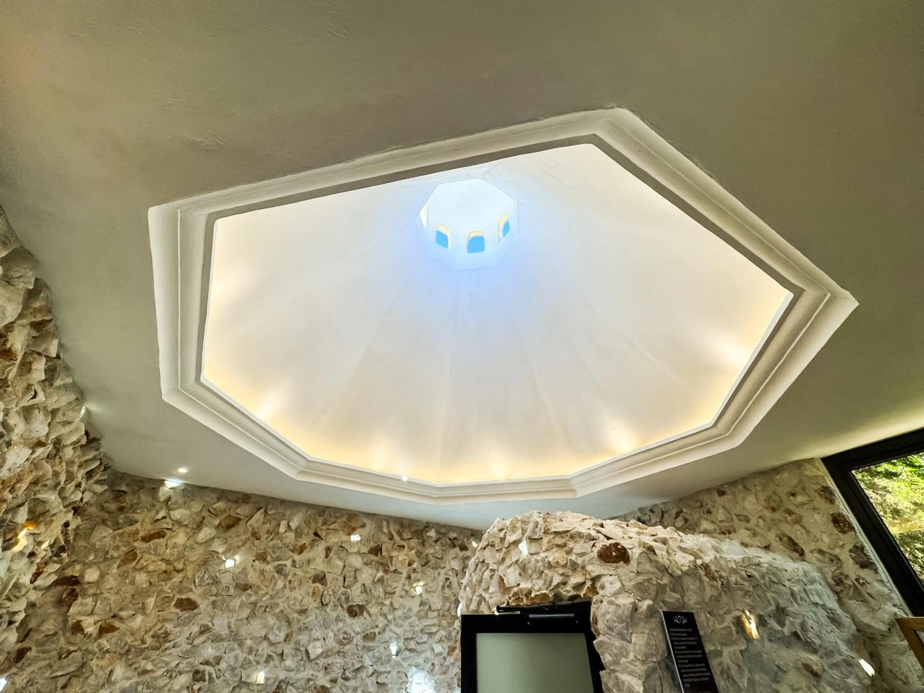 Bathroom in Le Suisse Spa
