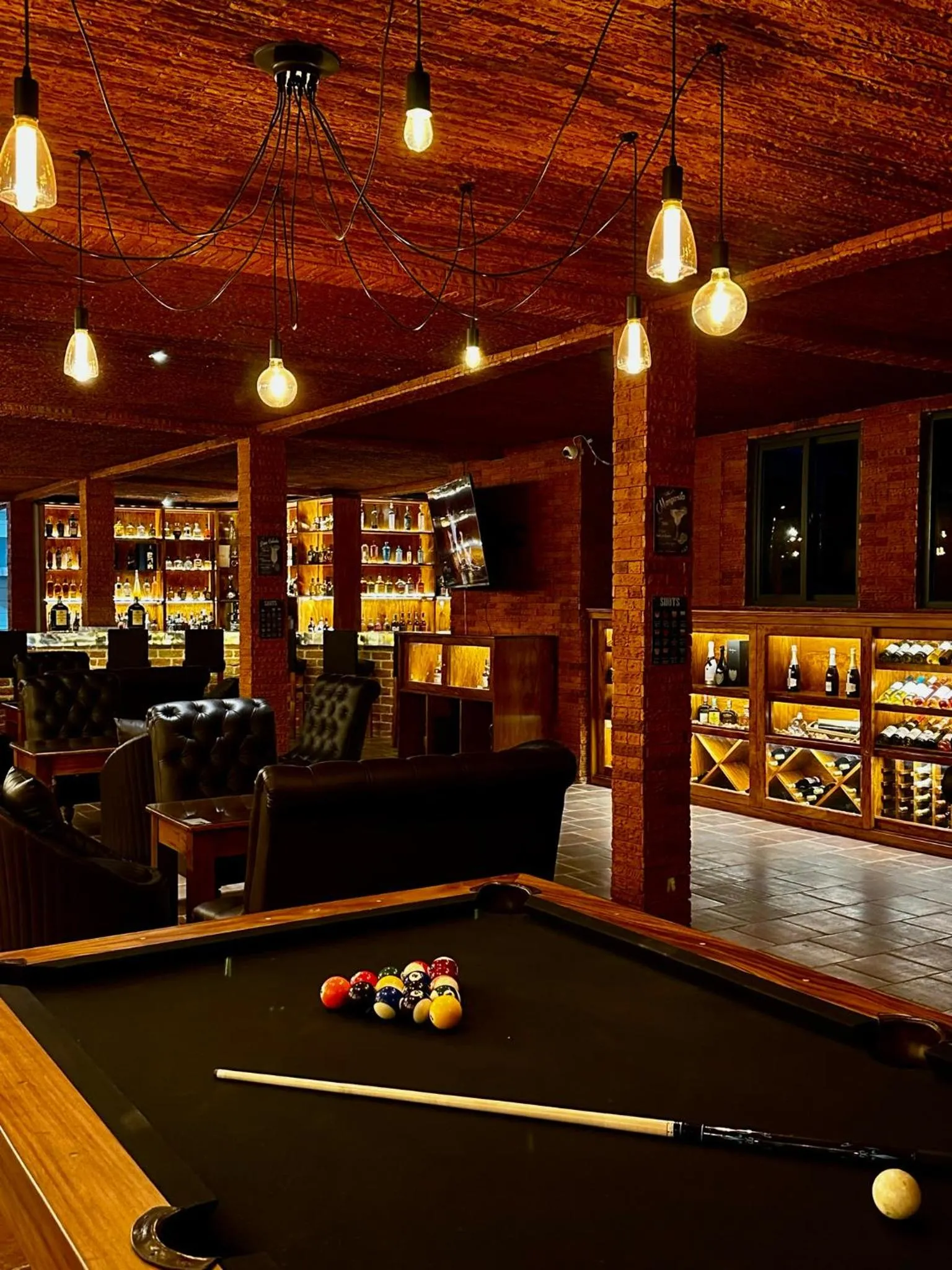 Restaurant/places to eat in Le Suisse Spa