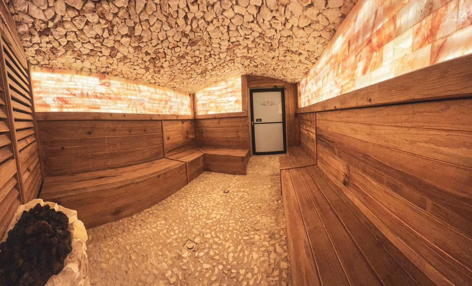 Sauna in Le Suisse Spa