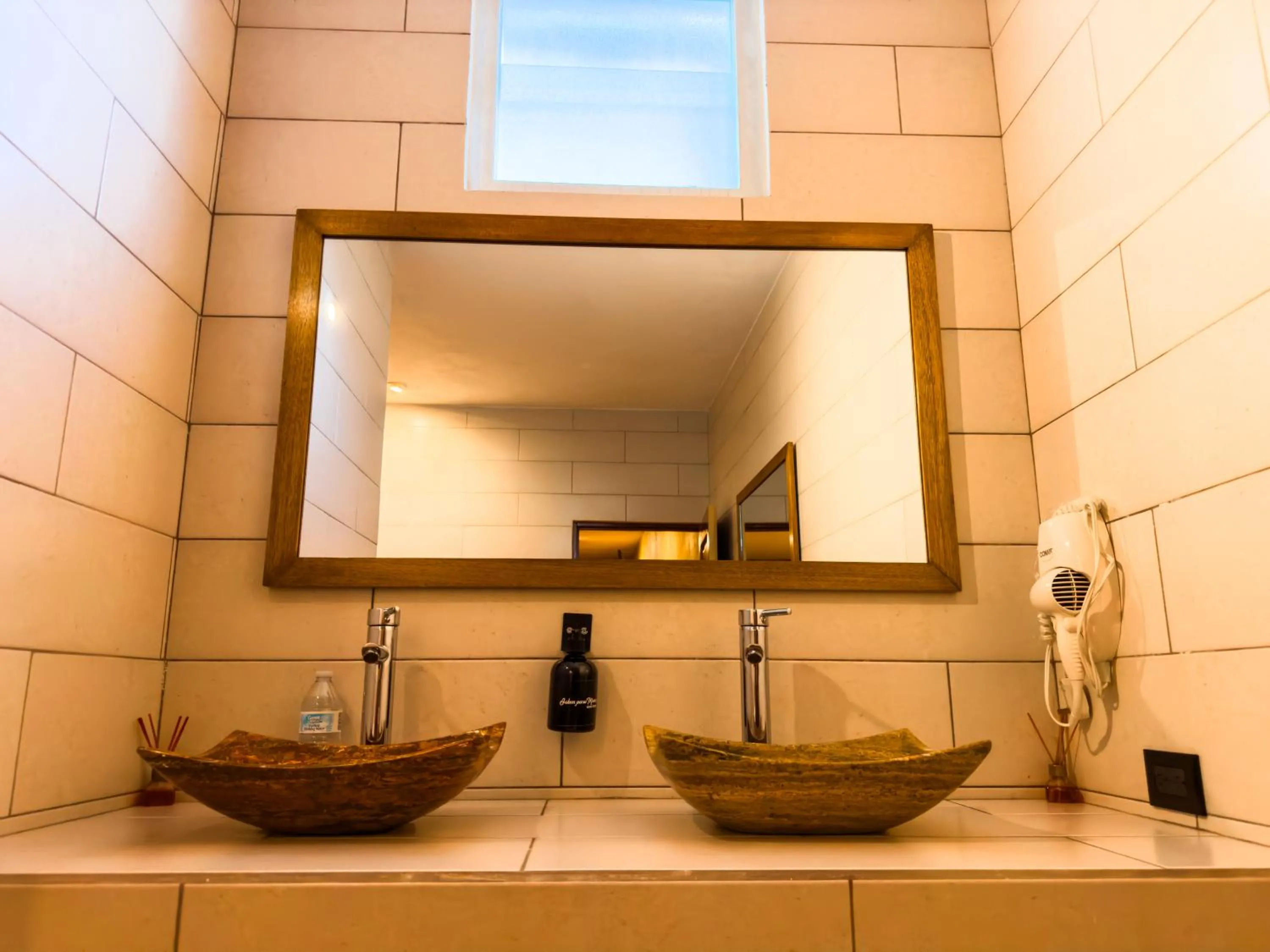 Bathroom in Le Suisse Spa