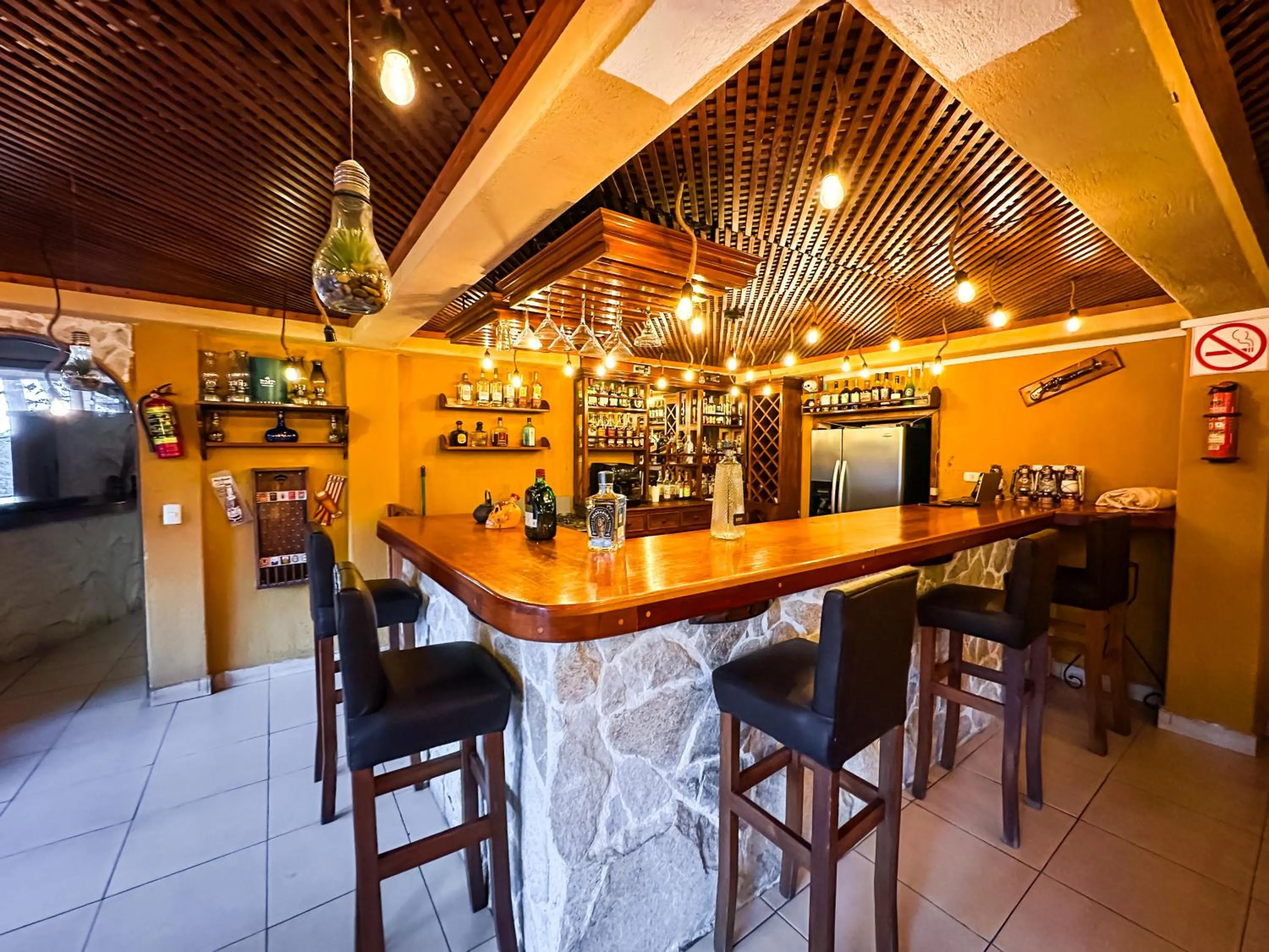 Lounge or bar in Le Suisse Spa