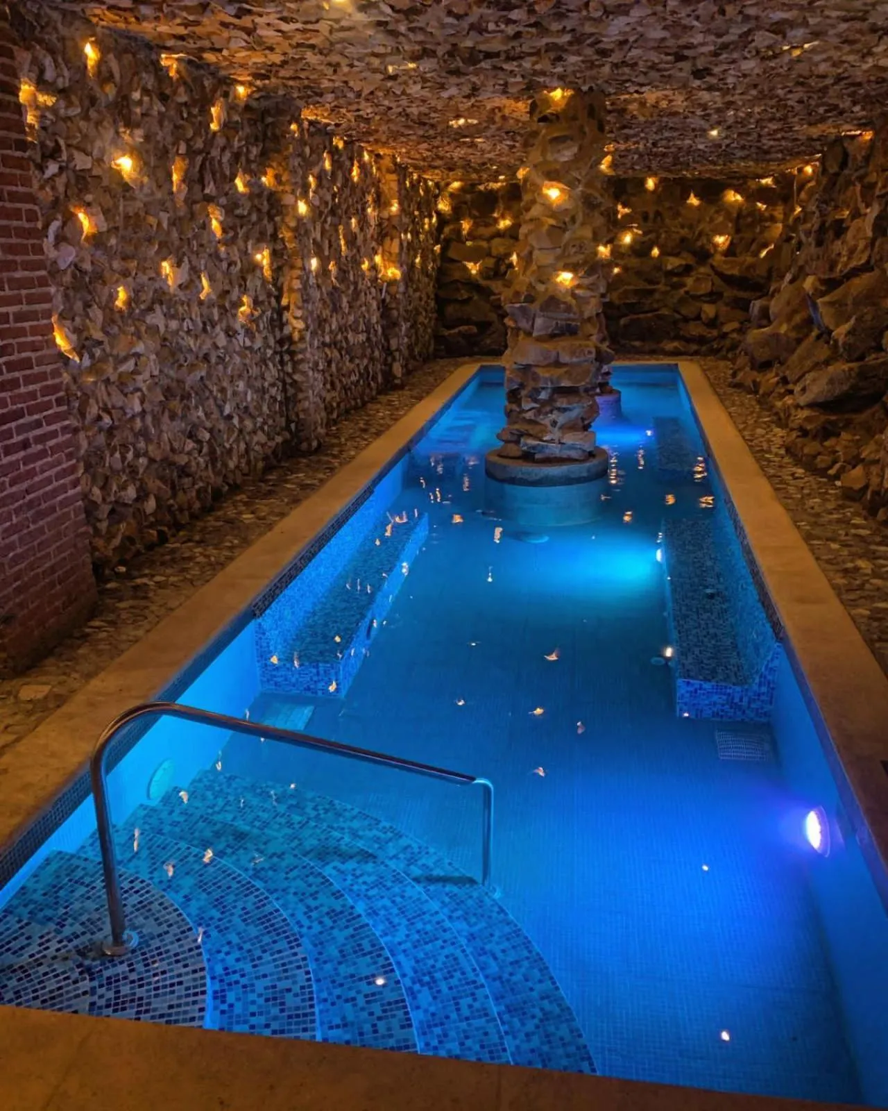 Hot Tub in Le Suisse Spa