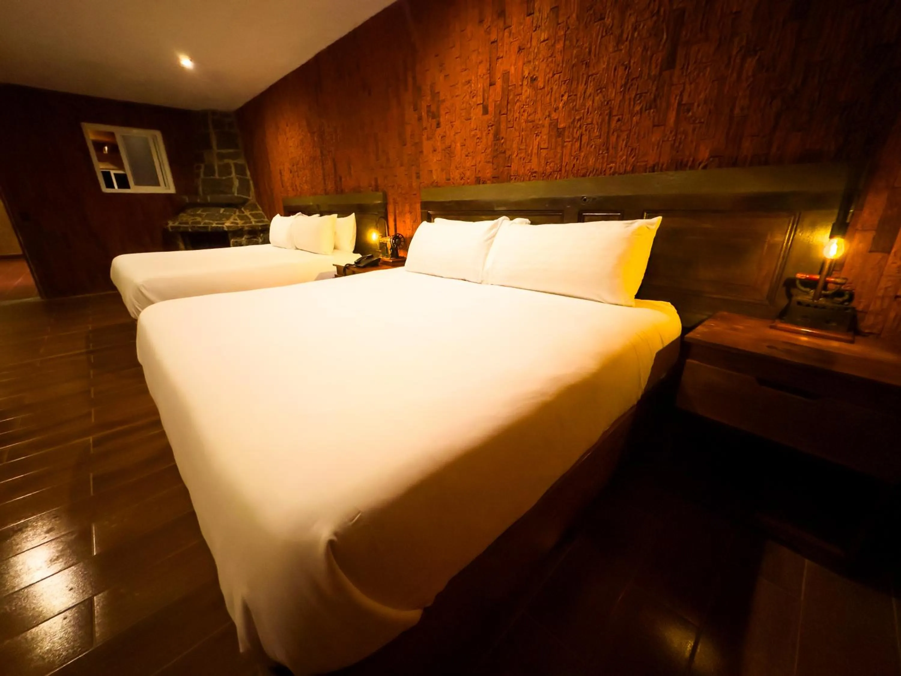 Bed in Le Suisse Spa