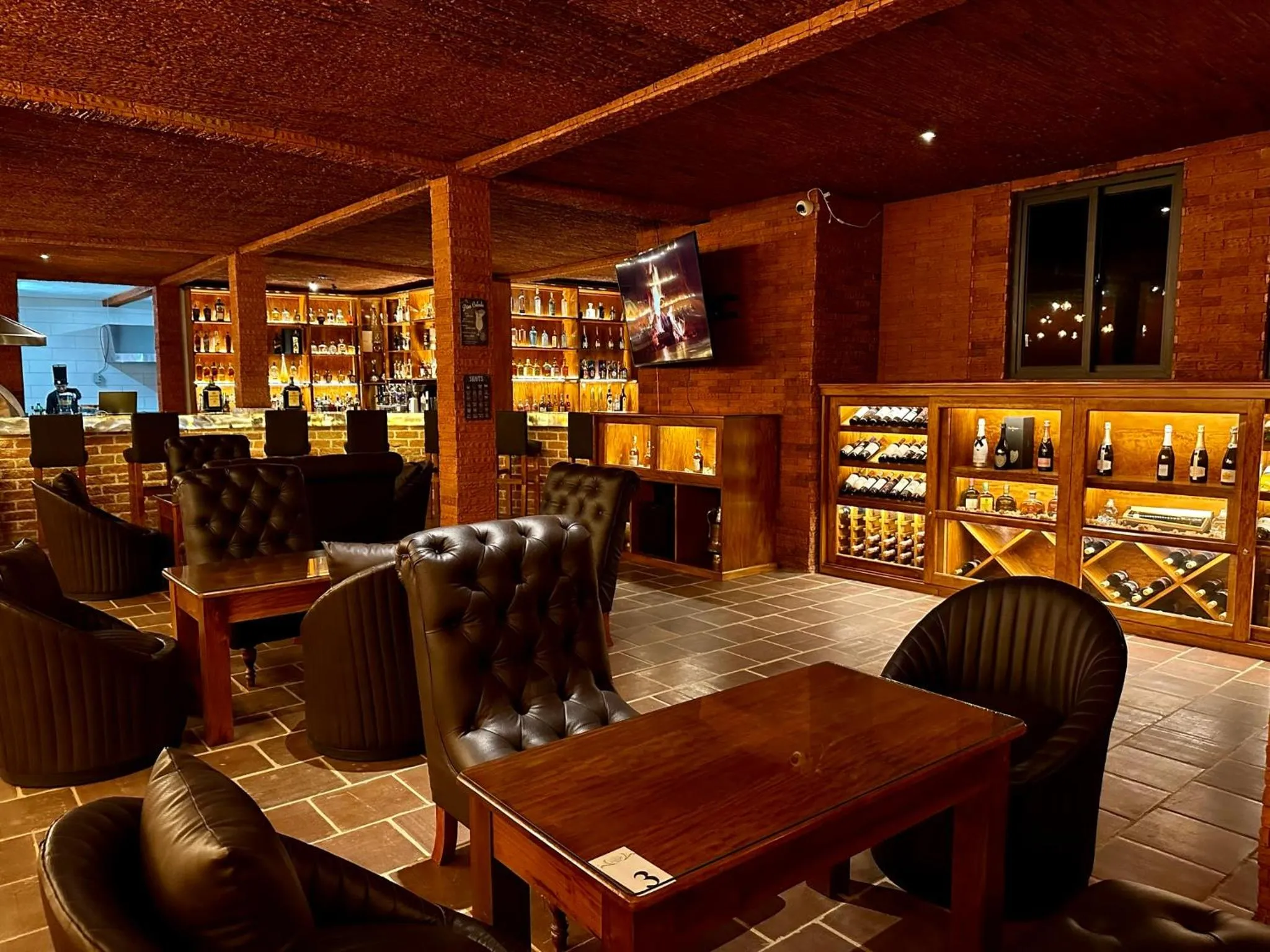 Restaurant/places to eat in Le Suisse Spa