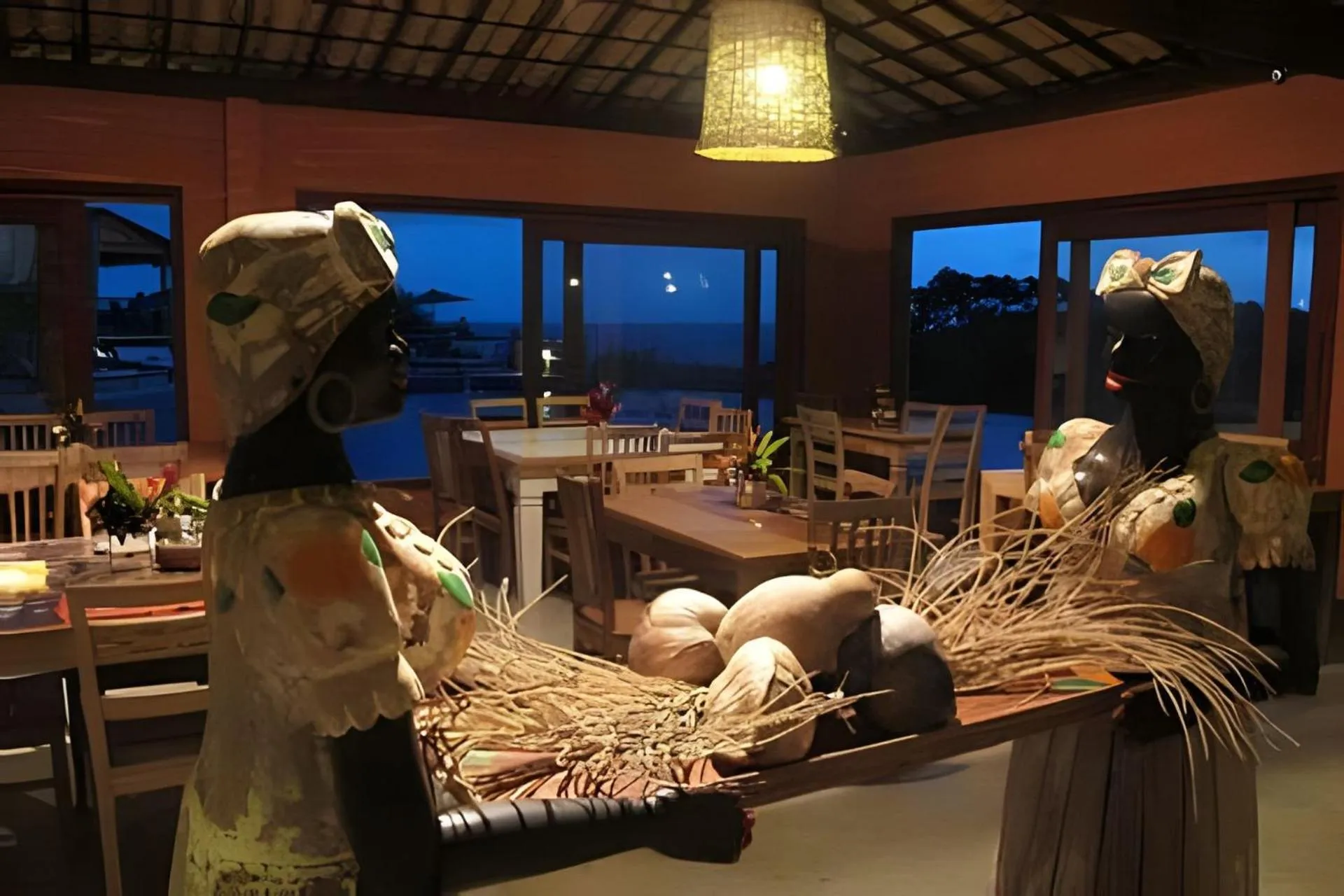 Restaurant/places to eat in Villas do Pratagy