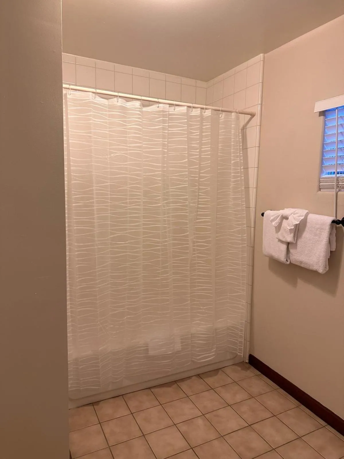 Bathroom in Lee Vining Motel
