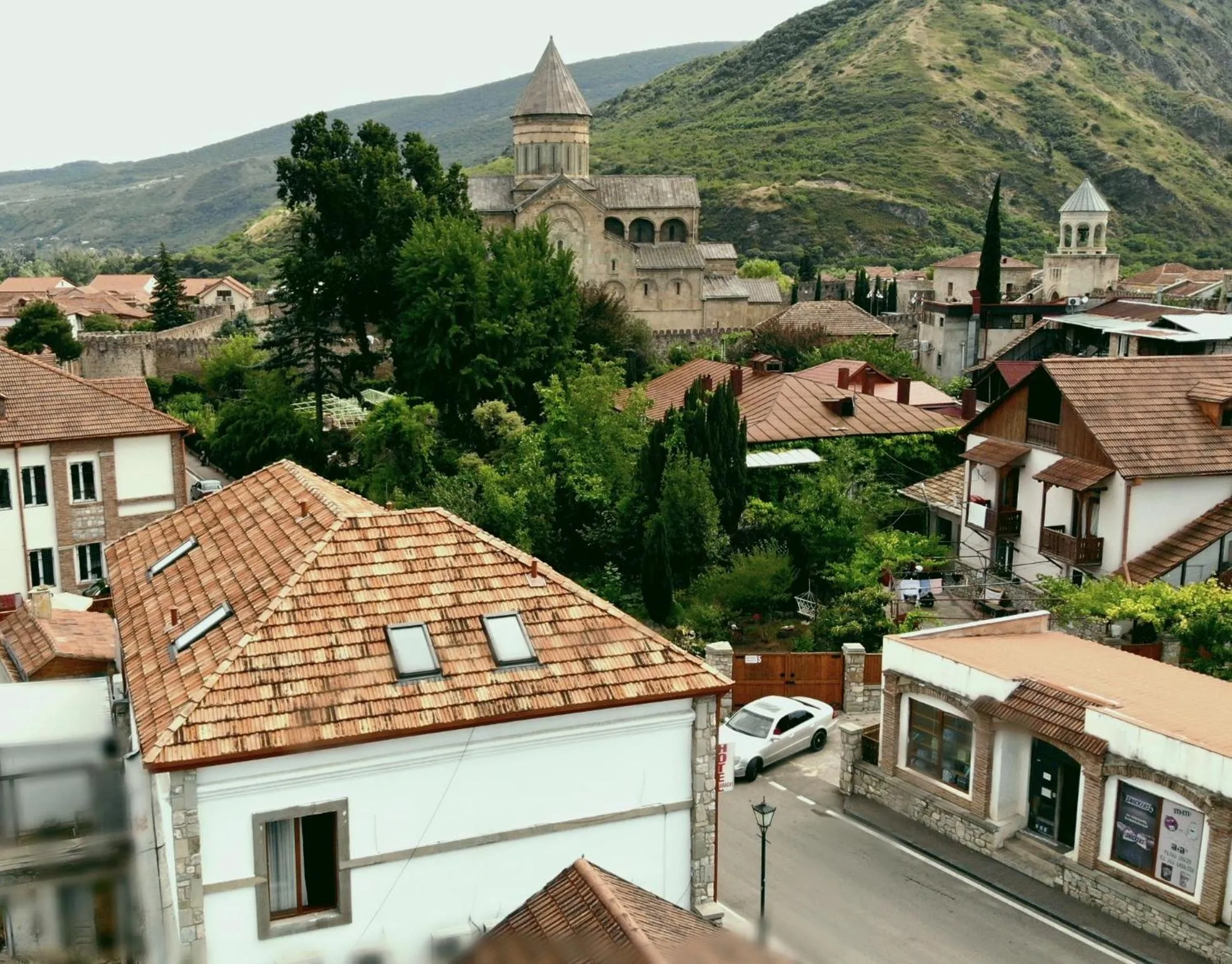 Hotel Aragvi