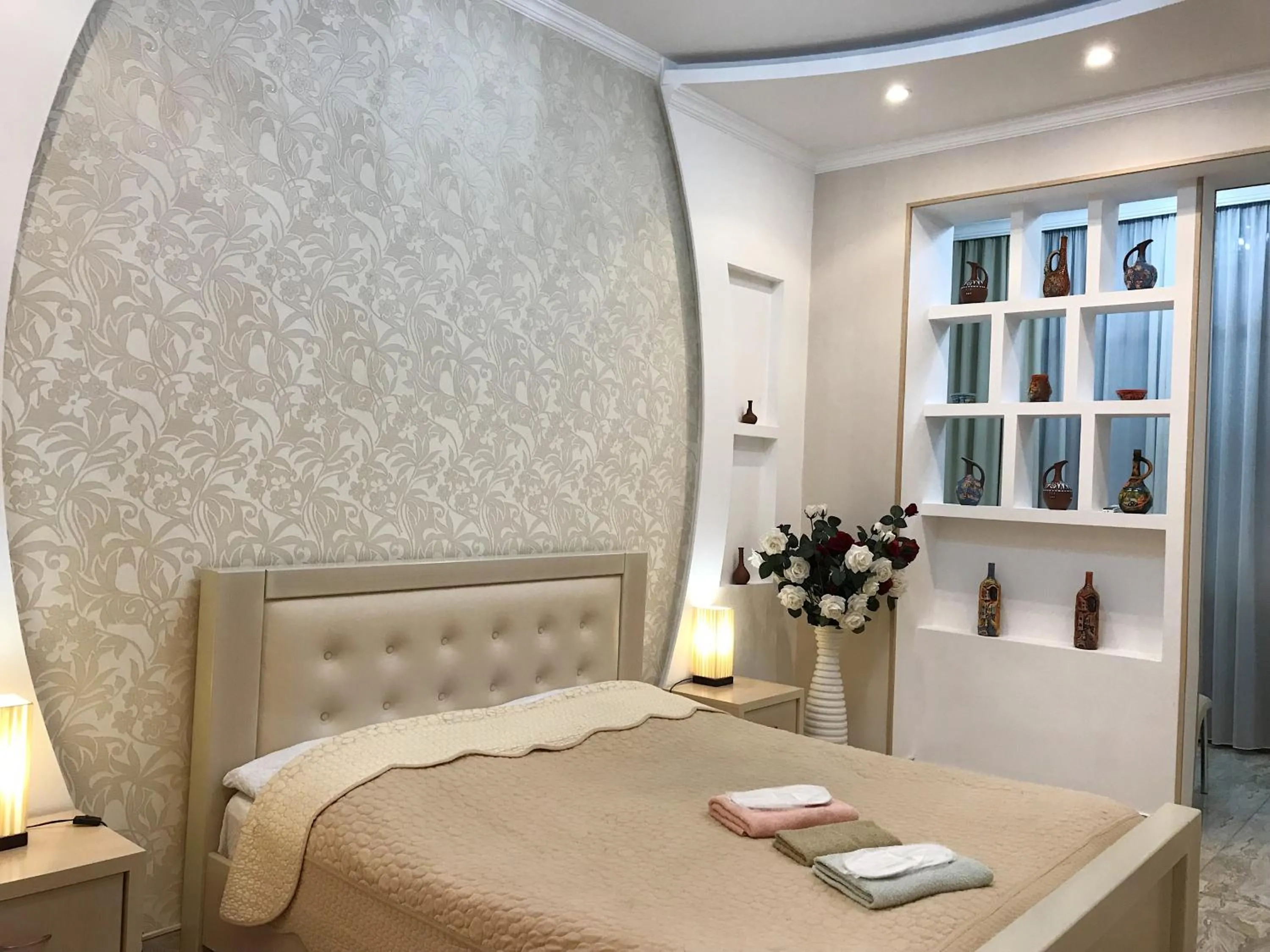Deluxe Suite with Spa Bath in Hotel Aragvi