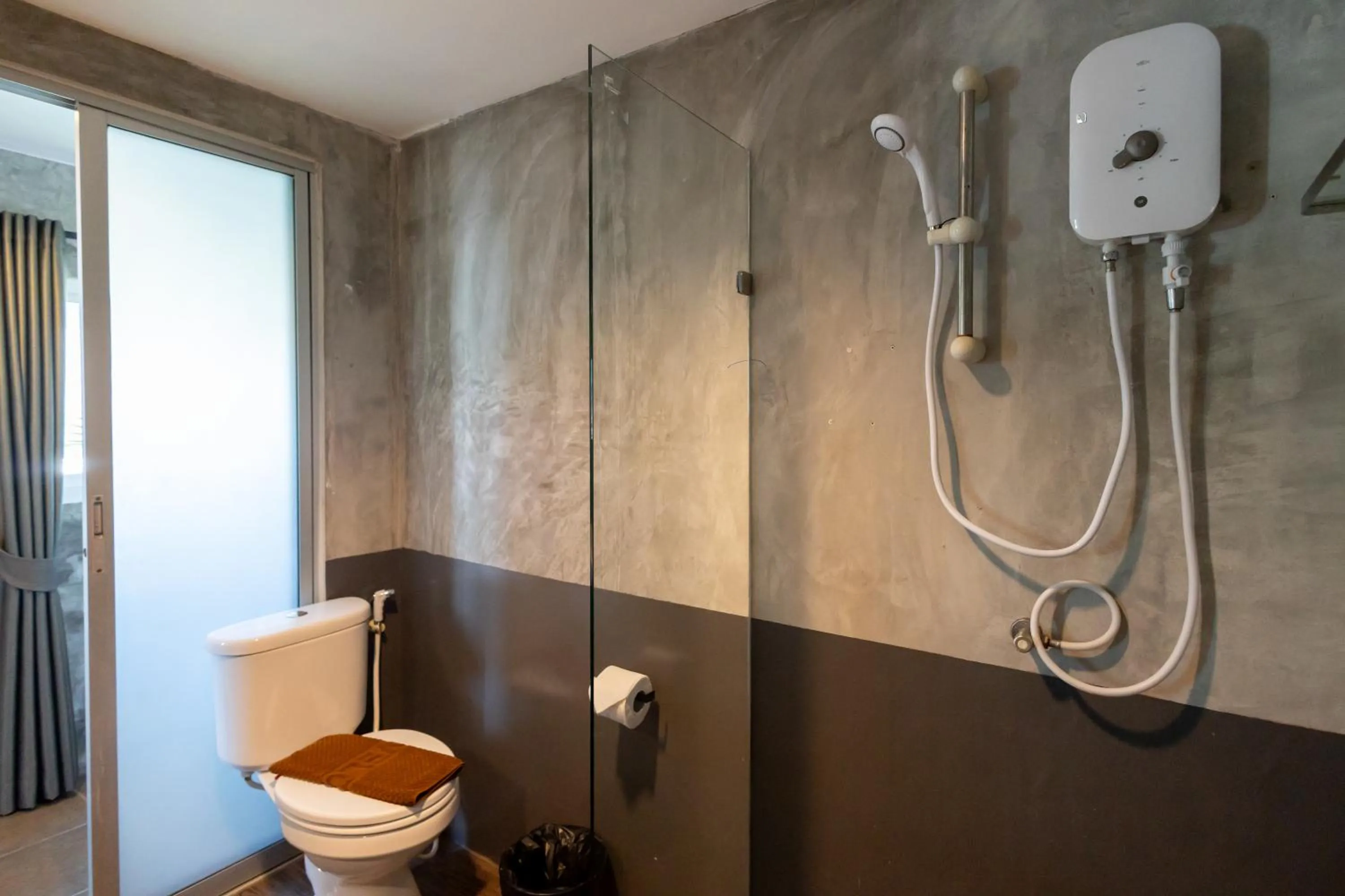 Shower in Nature Boutique Residence