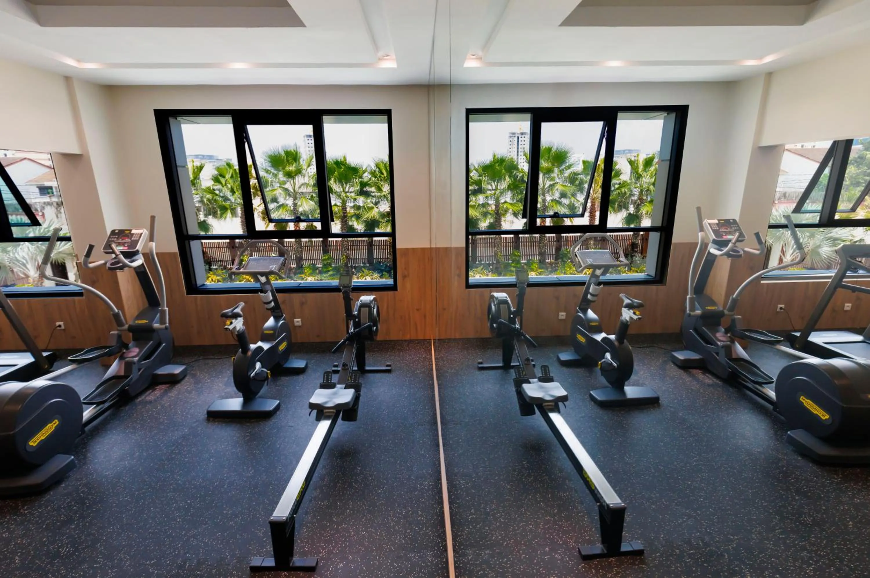 Fitness centre/facilities in Byblos Hotel